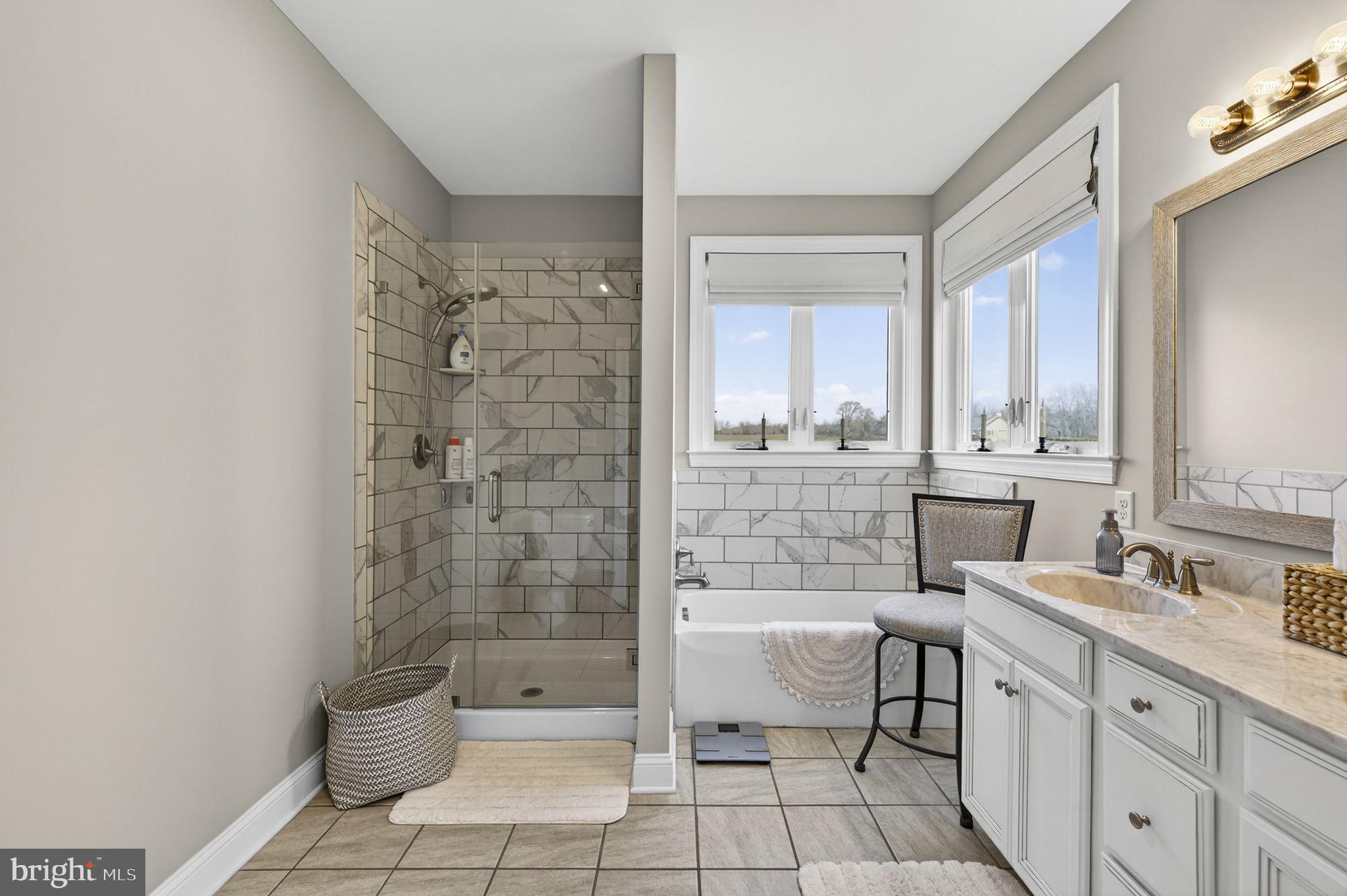 MOUNTAIN VISTA ESTATES - Residential