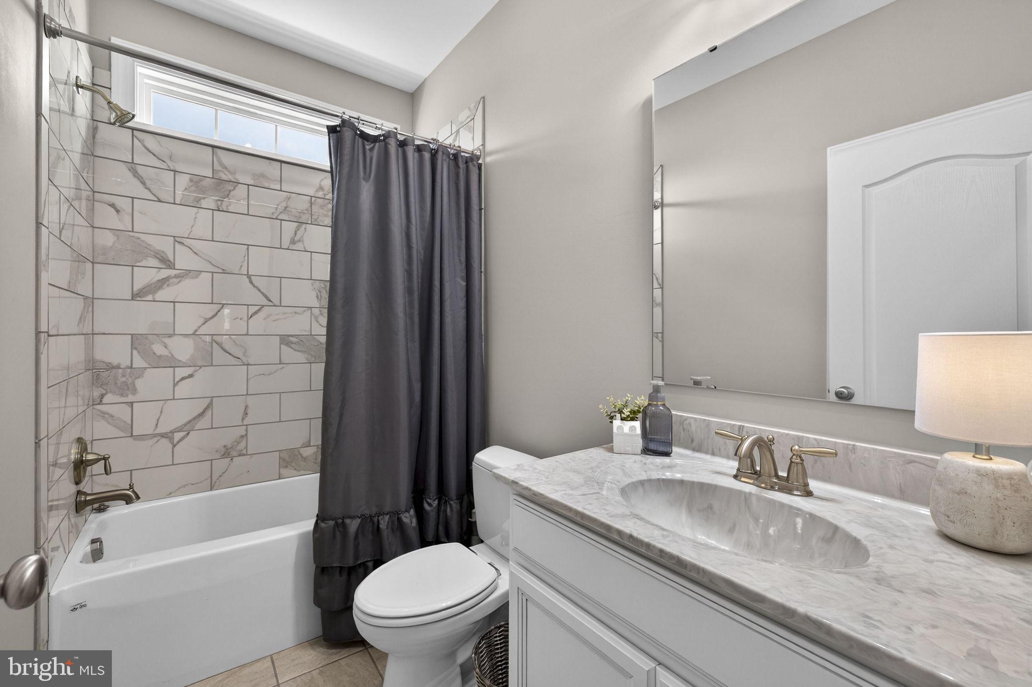 MOUNTAIN VISTA ESTATES - Residential