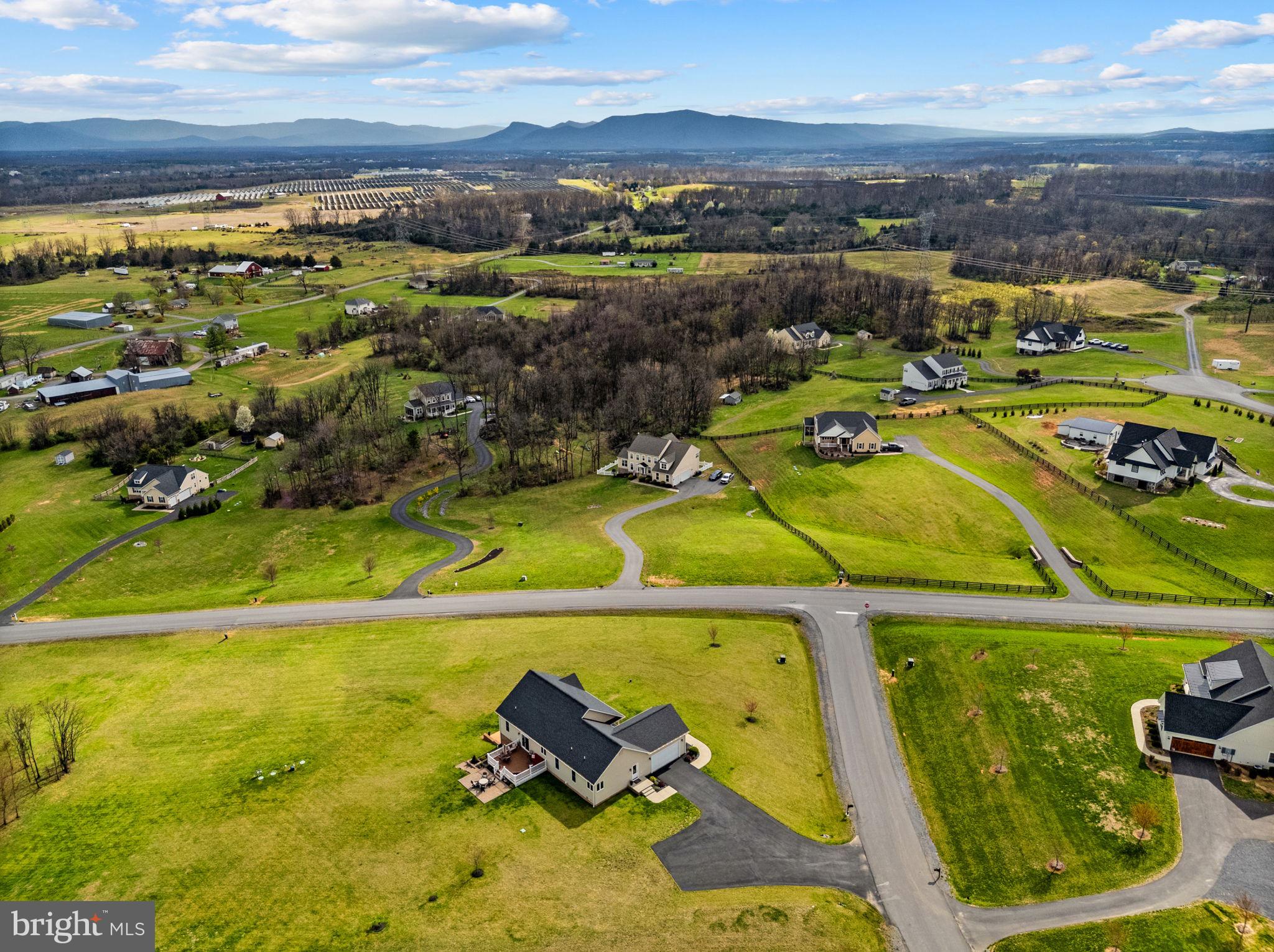 MOUNTAIN VISTA ESTATES - Residential