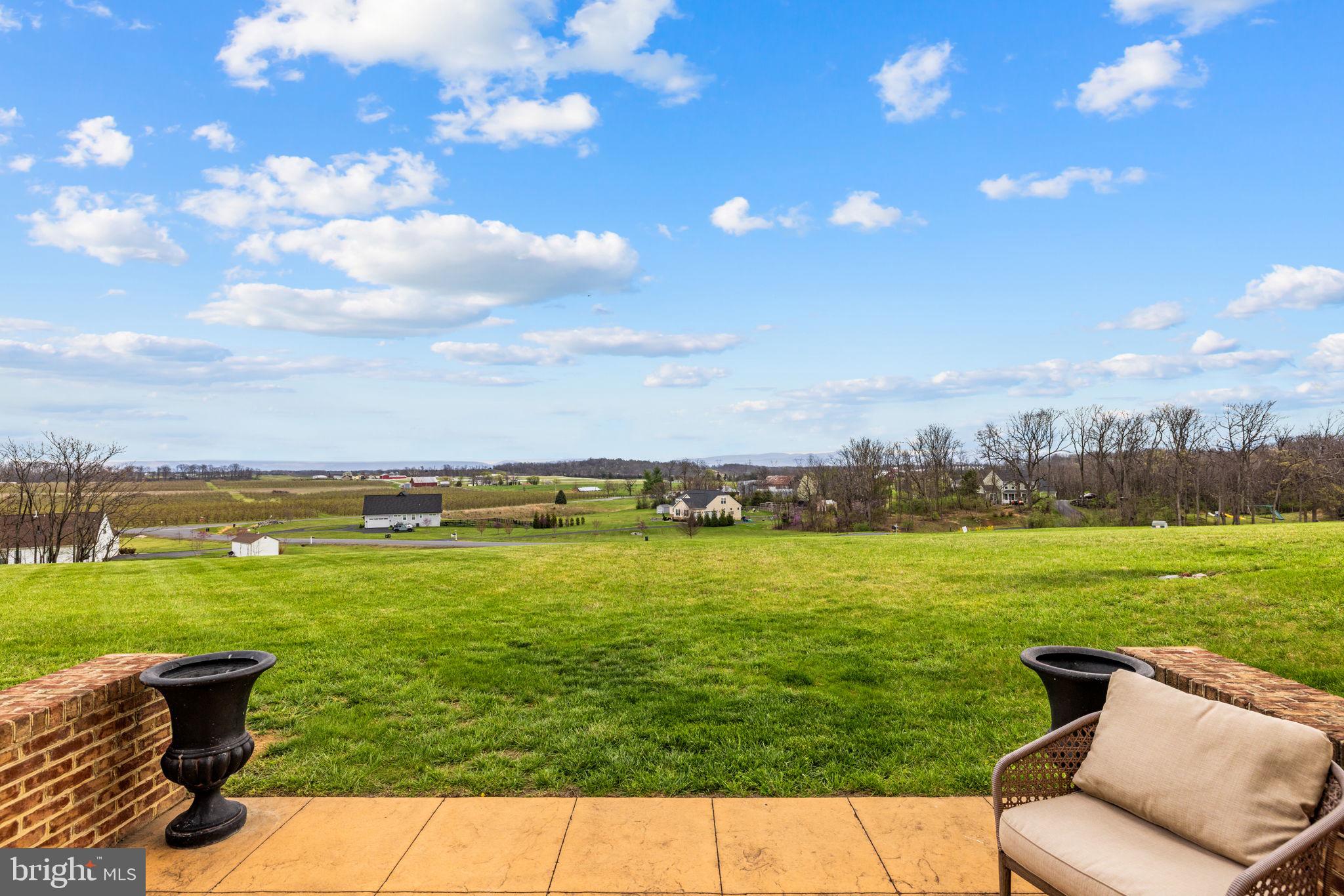 MOUNTAIN VISTA ESTATES - Residential