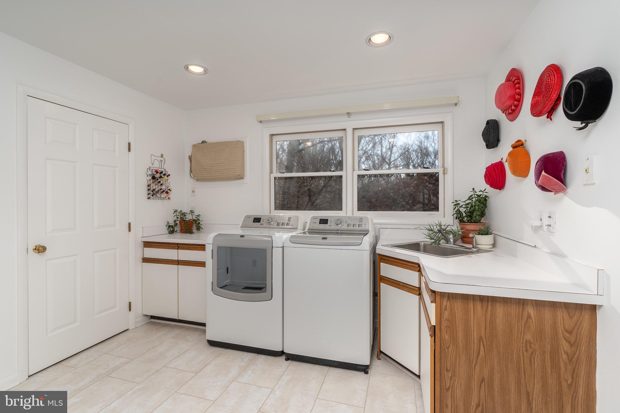 GLEN OAKS - Residential