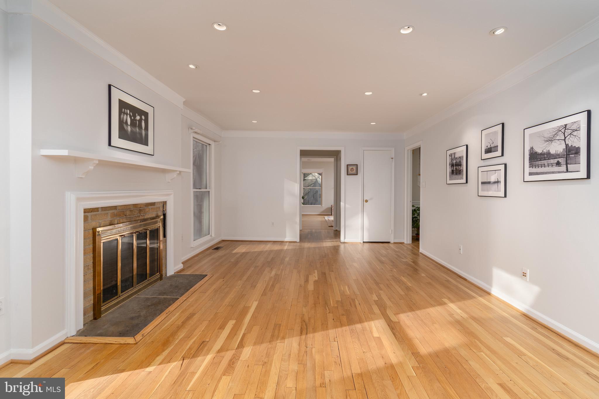 GLEN OAKS - Residential