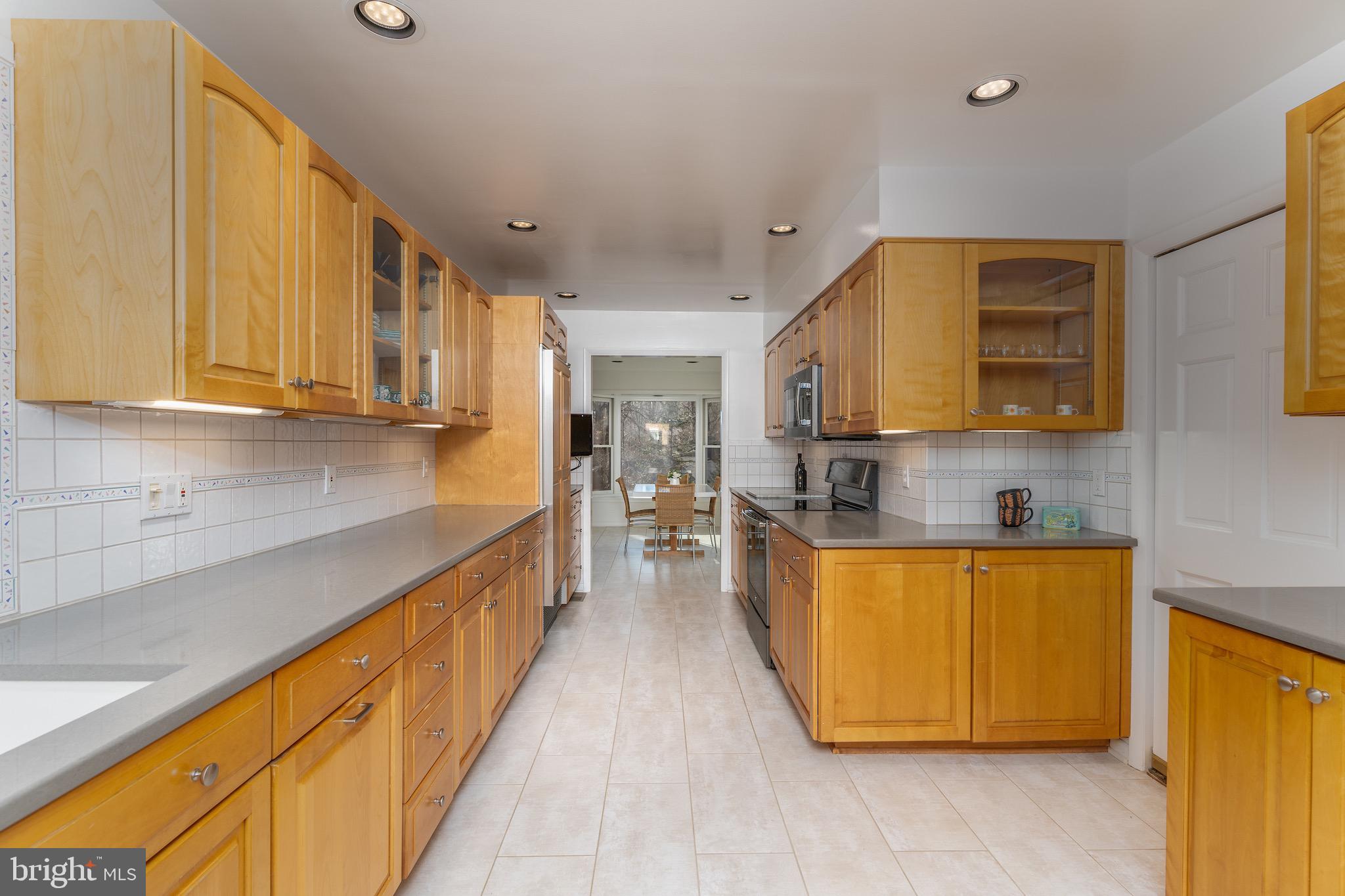 GLEN OAKS - Residential