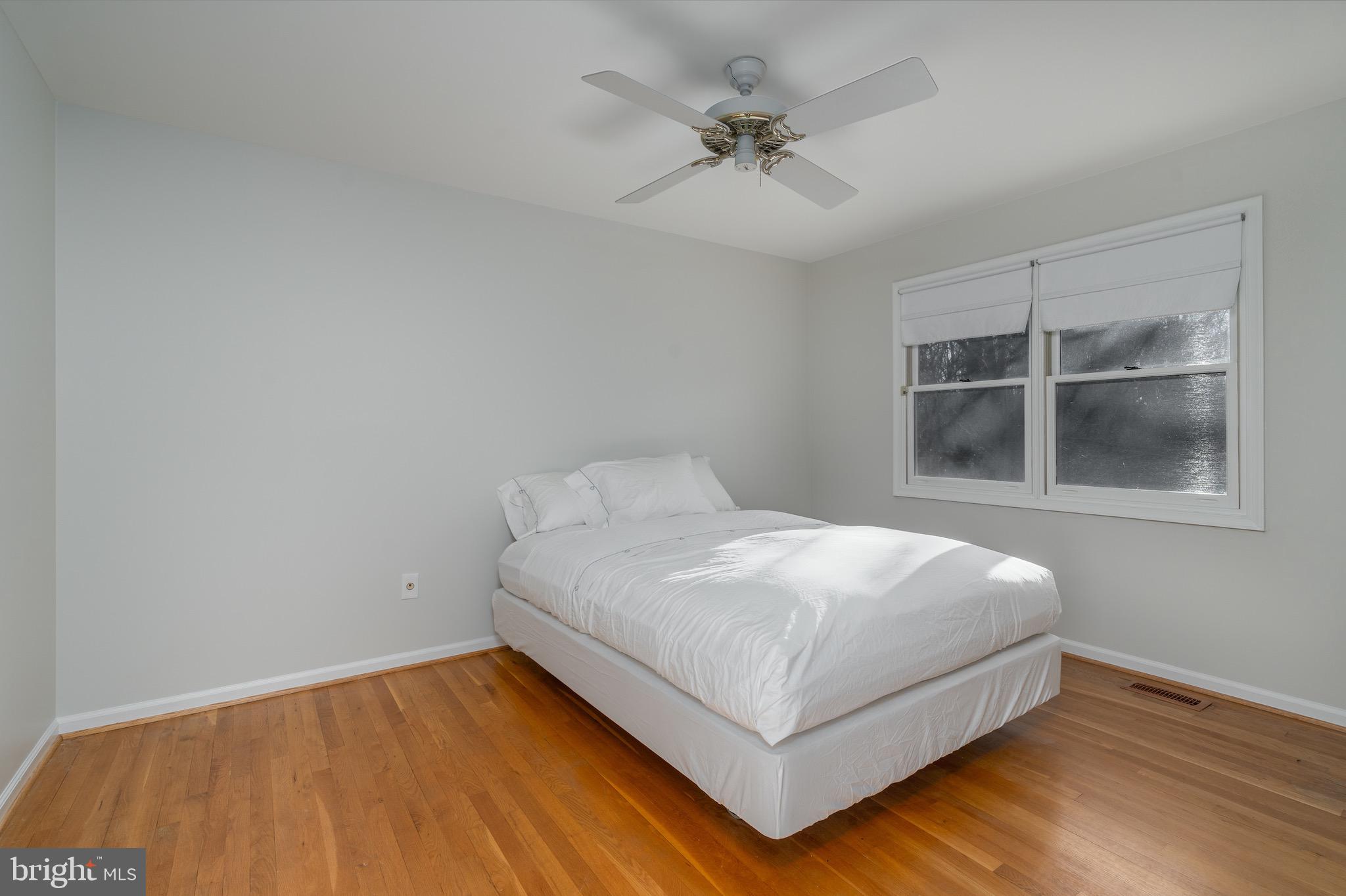 GLEN OAKS - Residential