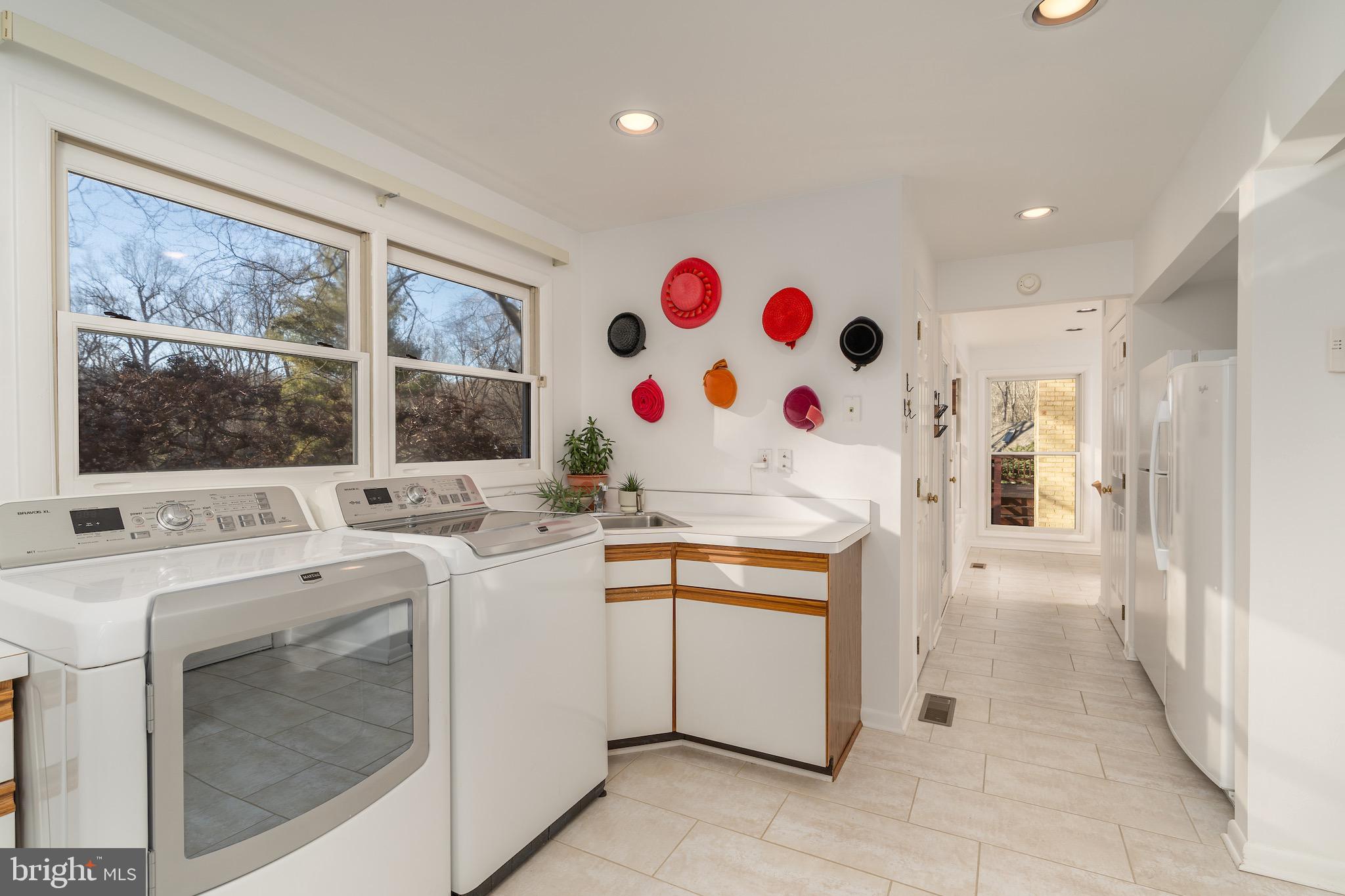 GLEN OAKS - Residential