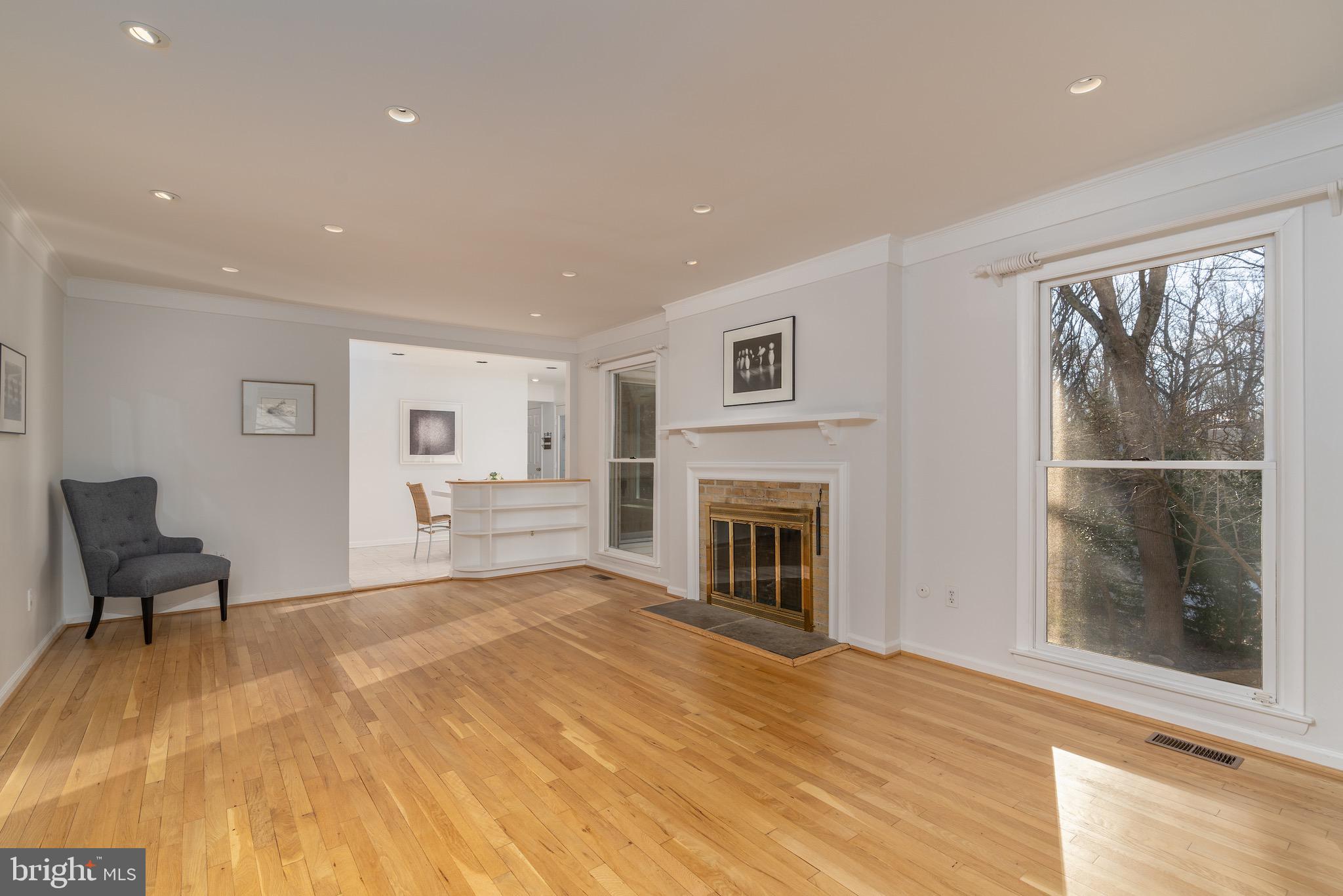 GLEN OAKS - Residential