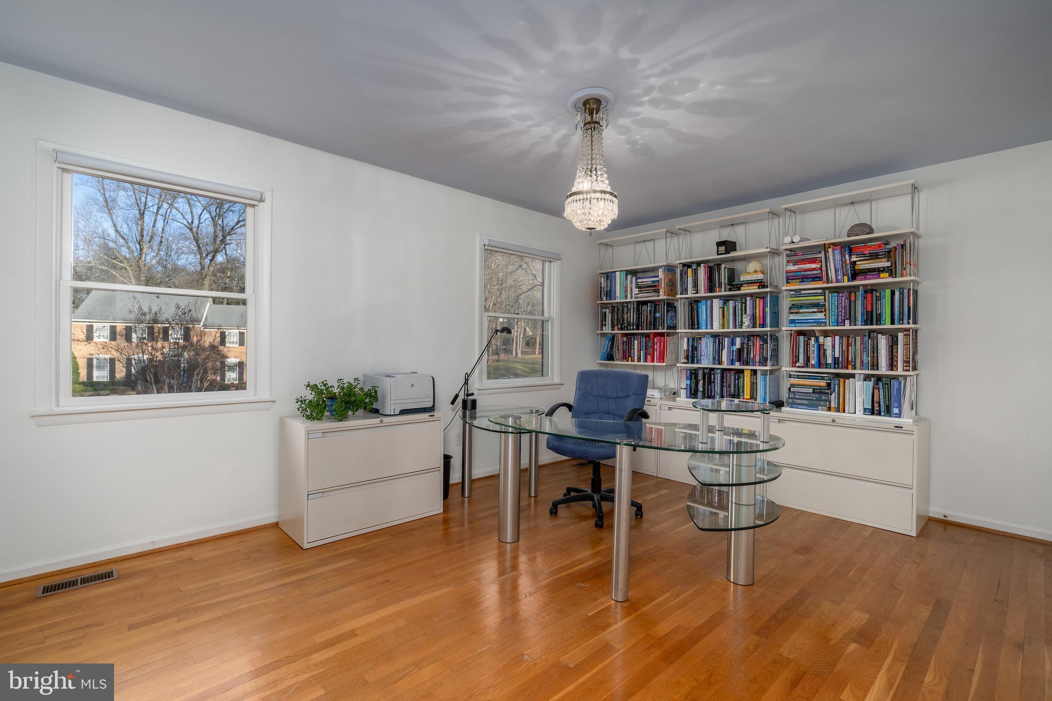 GLEN OAKS - Residential