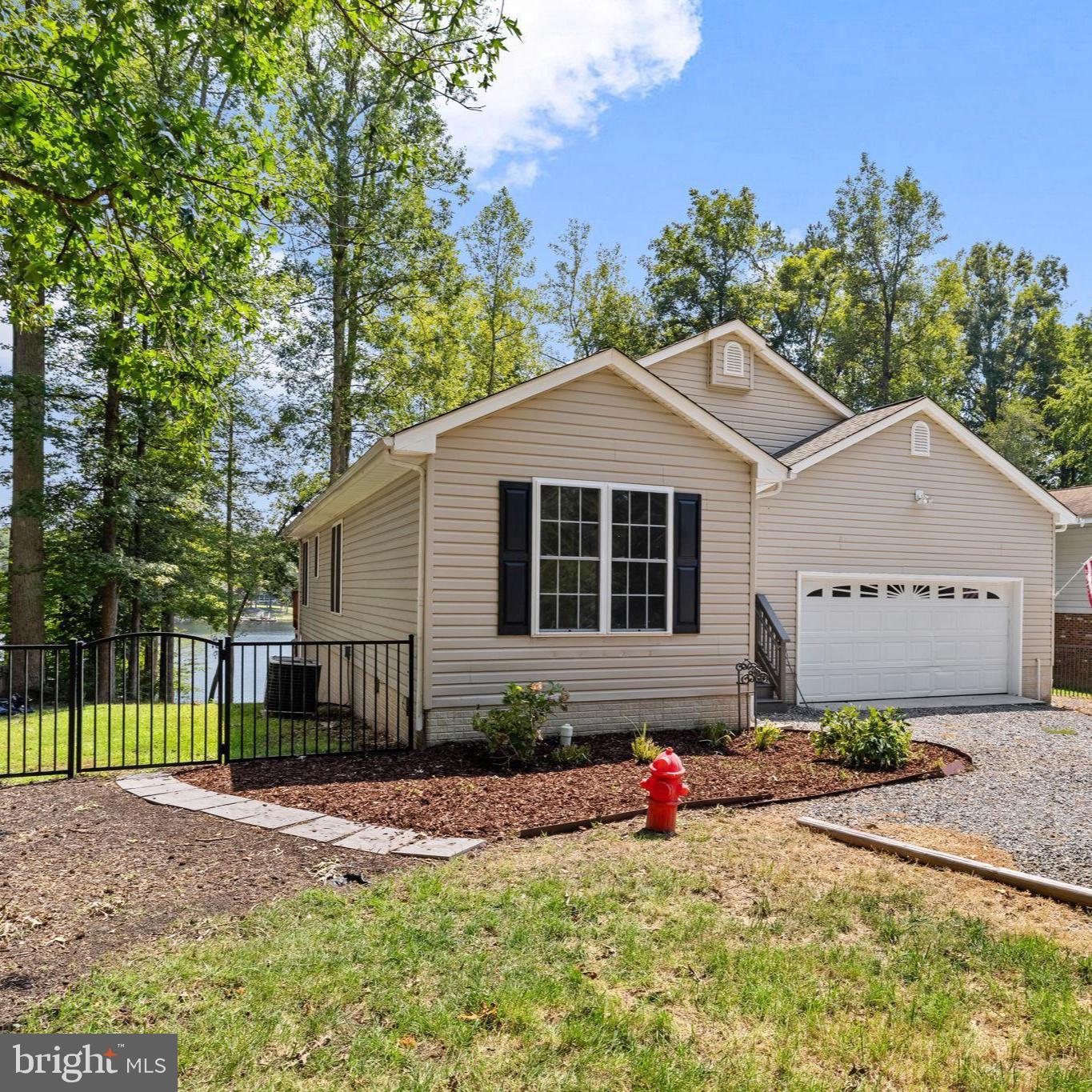 686 LAKE CAROLINE DRIVE