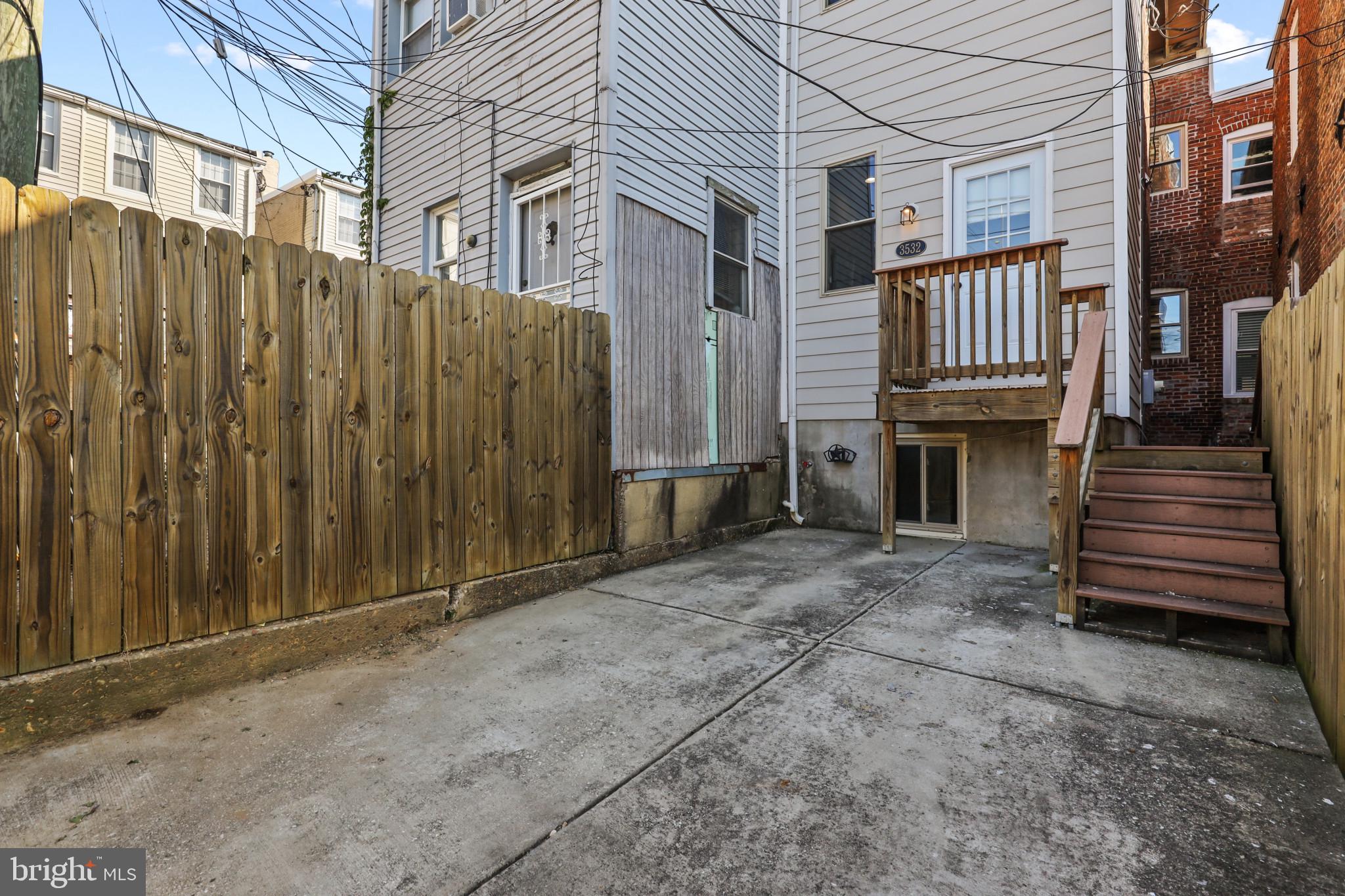 HAMPDEN HISTORIC DISTRICT - Residential