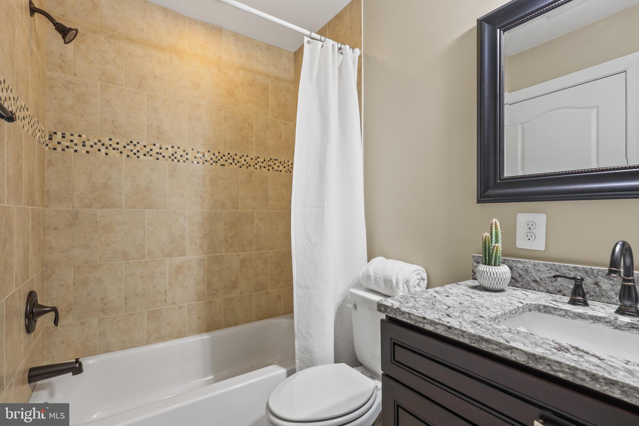 HAMPDEN HISTORIC DISTRICT - Residential