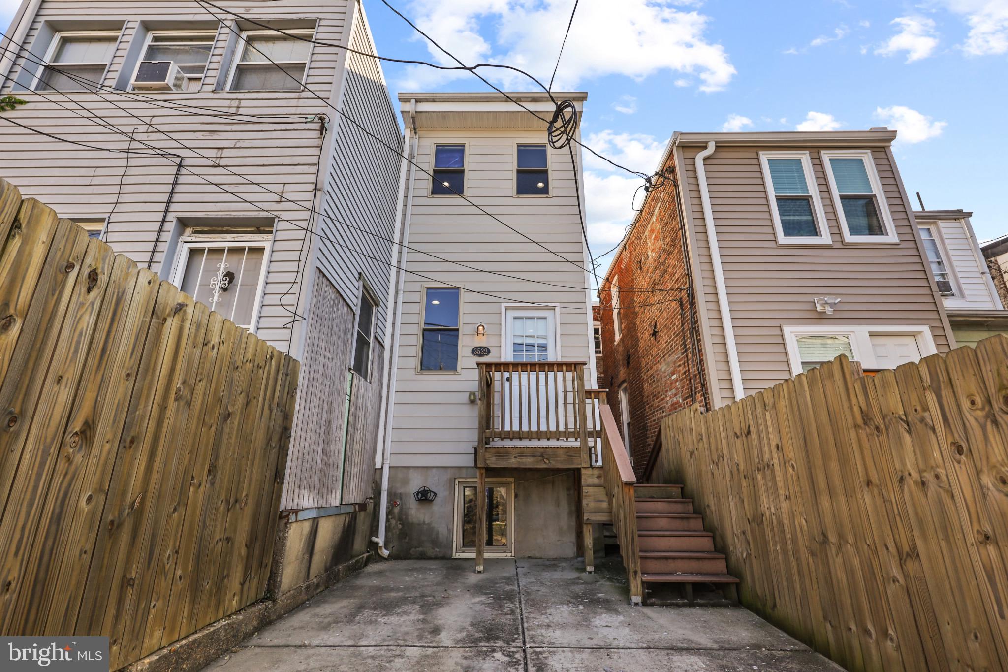 HAMPDEN HISTORIC DISTRICT - Residential