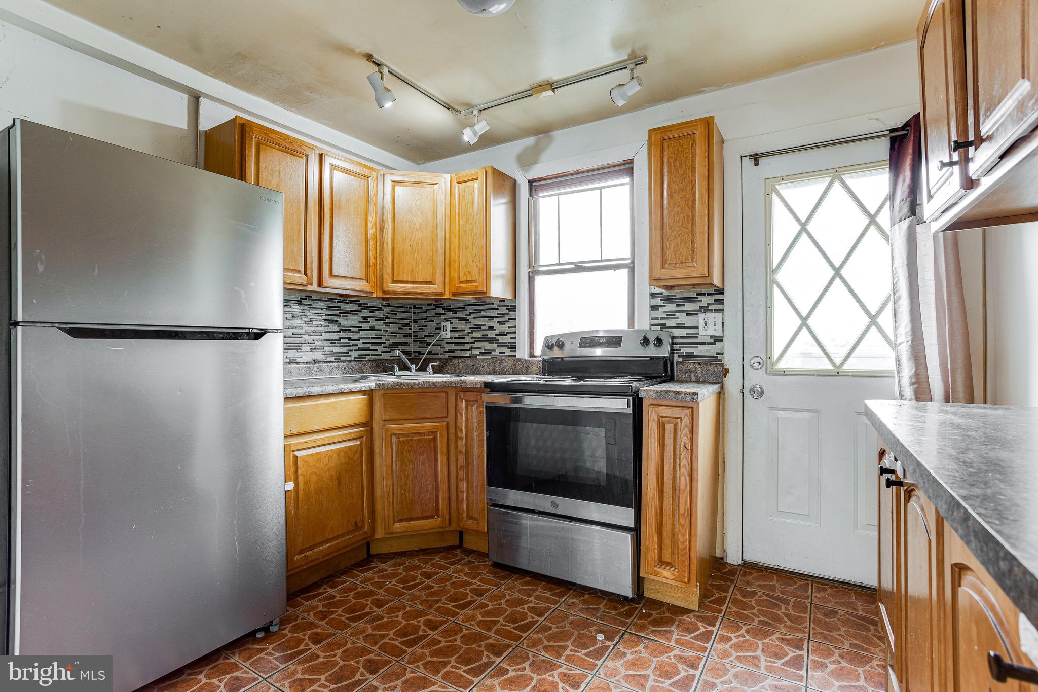 PORT RICHMOND - Residential