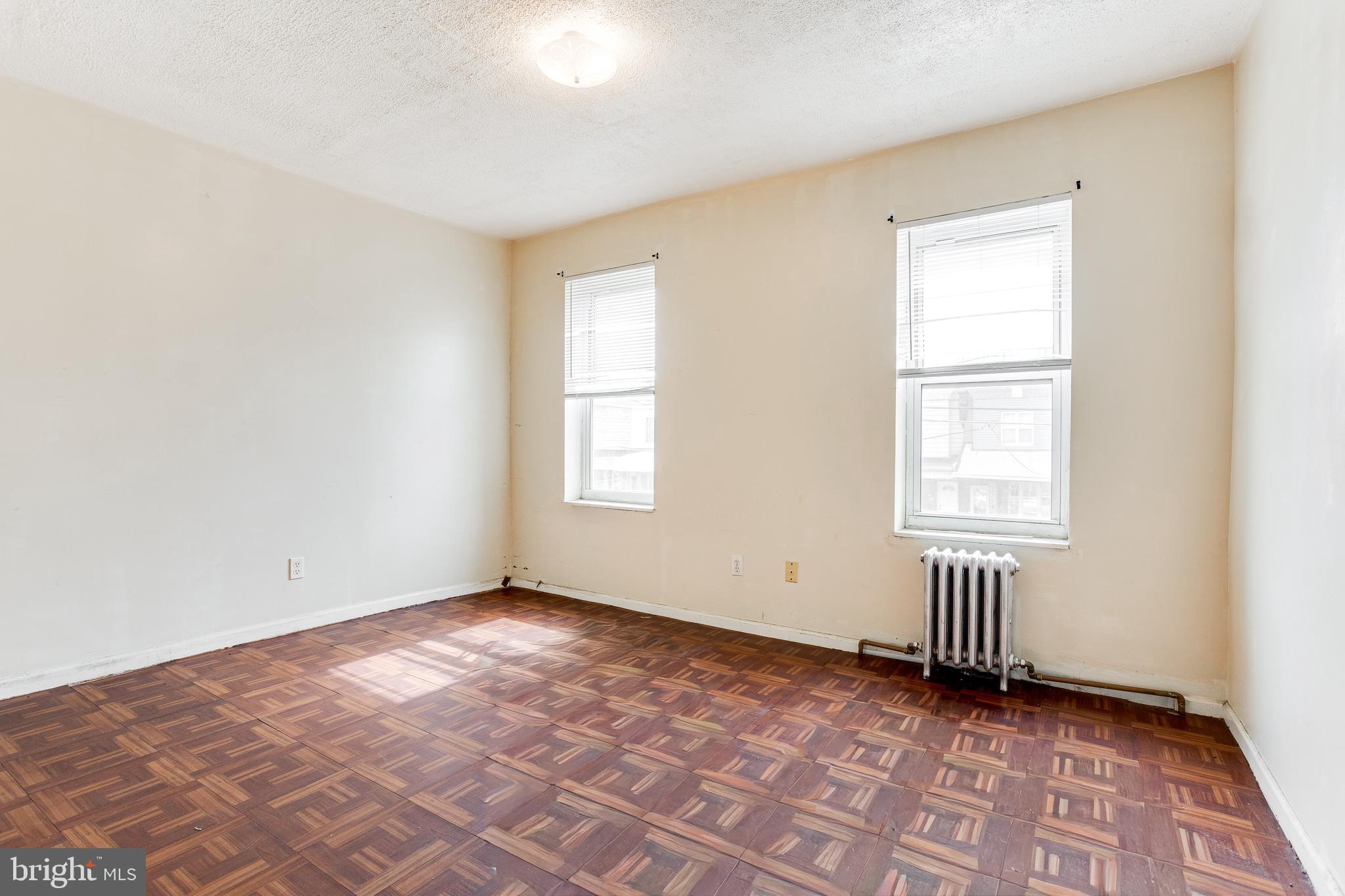 PORT RICHMOND - Residential