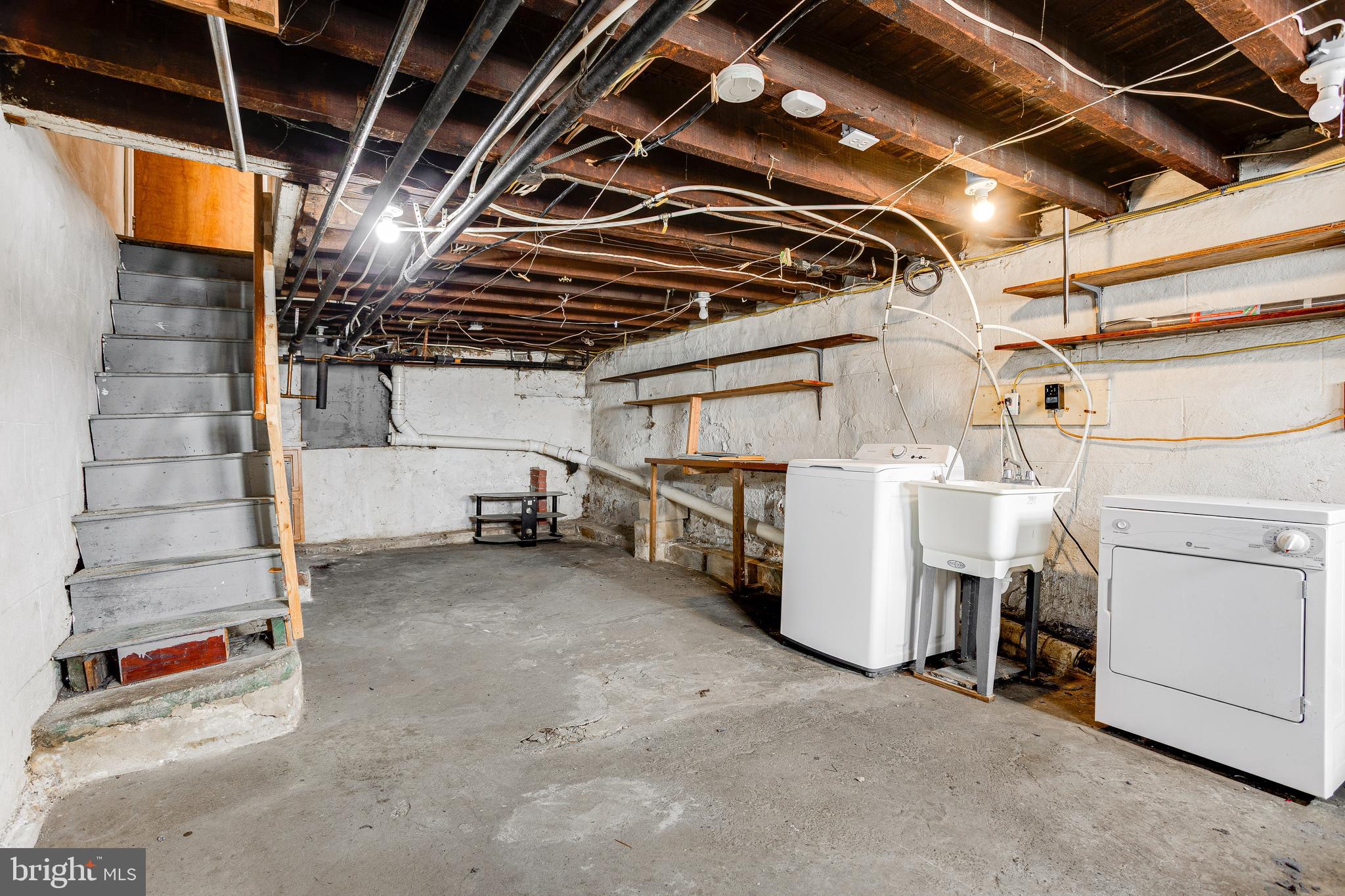 PORT RICHMOND - Residential