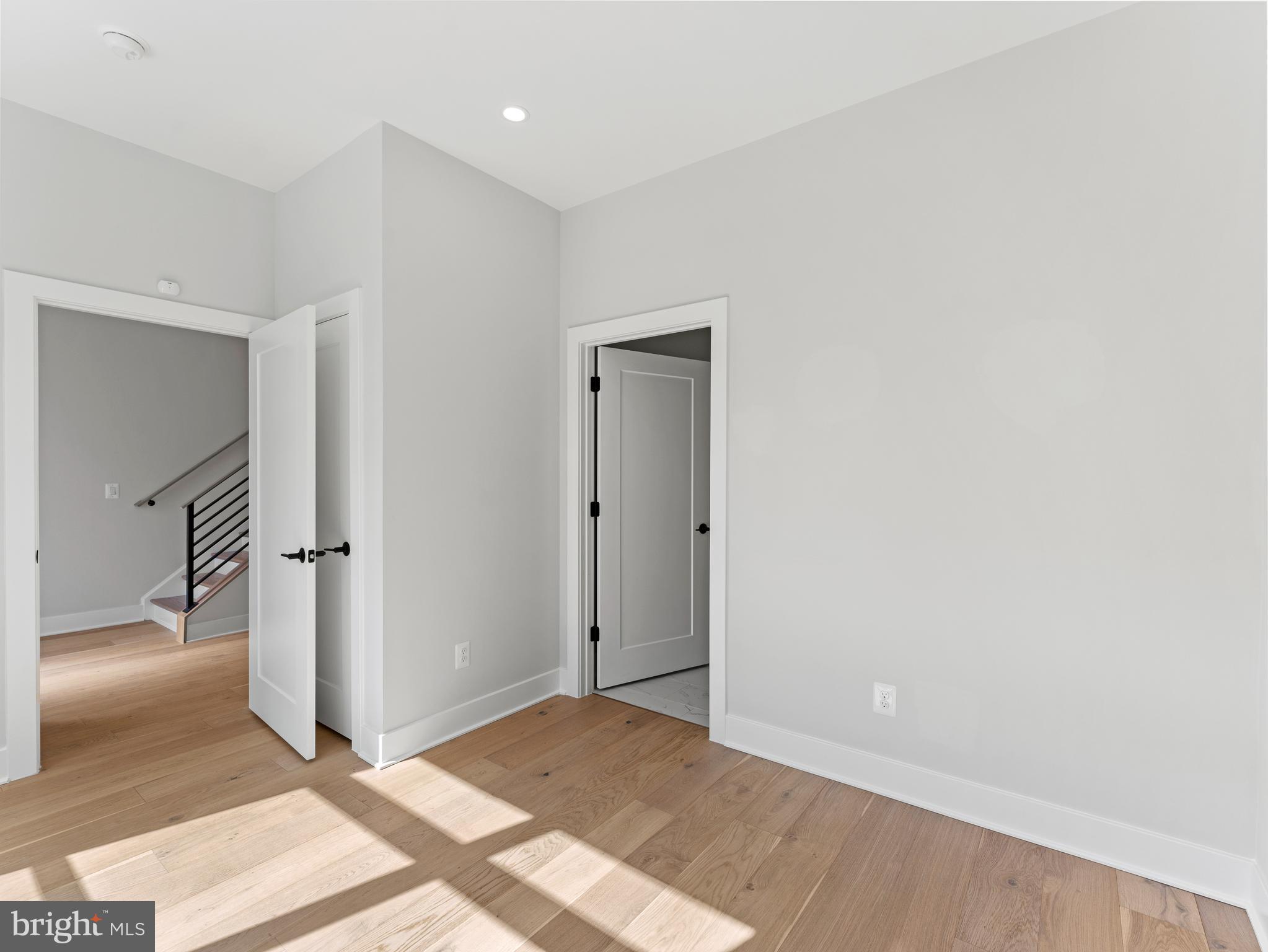 TYSONS RIDGE - Residential Lease