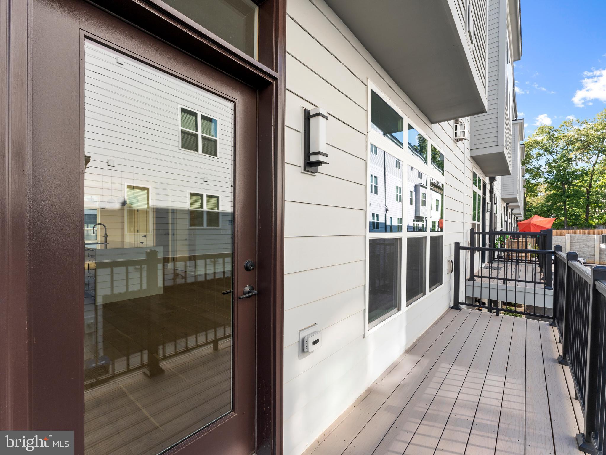 TYSONS RIDGE - Residential Lease