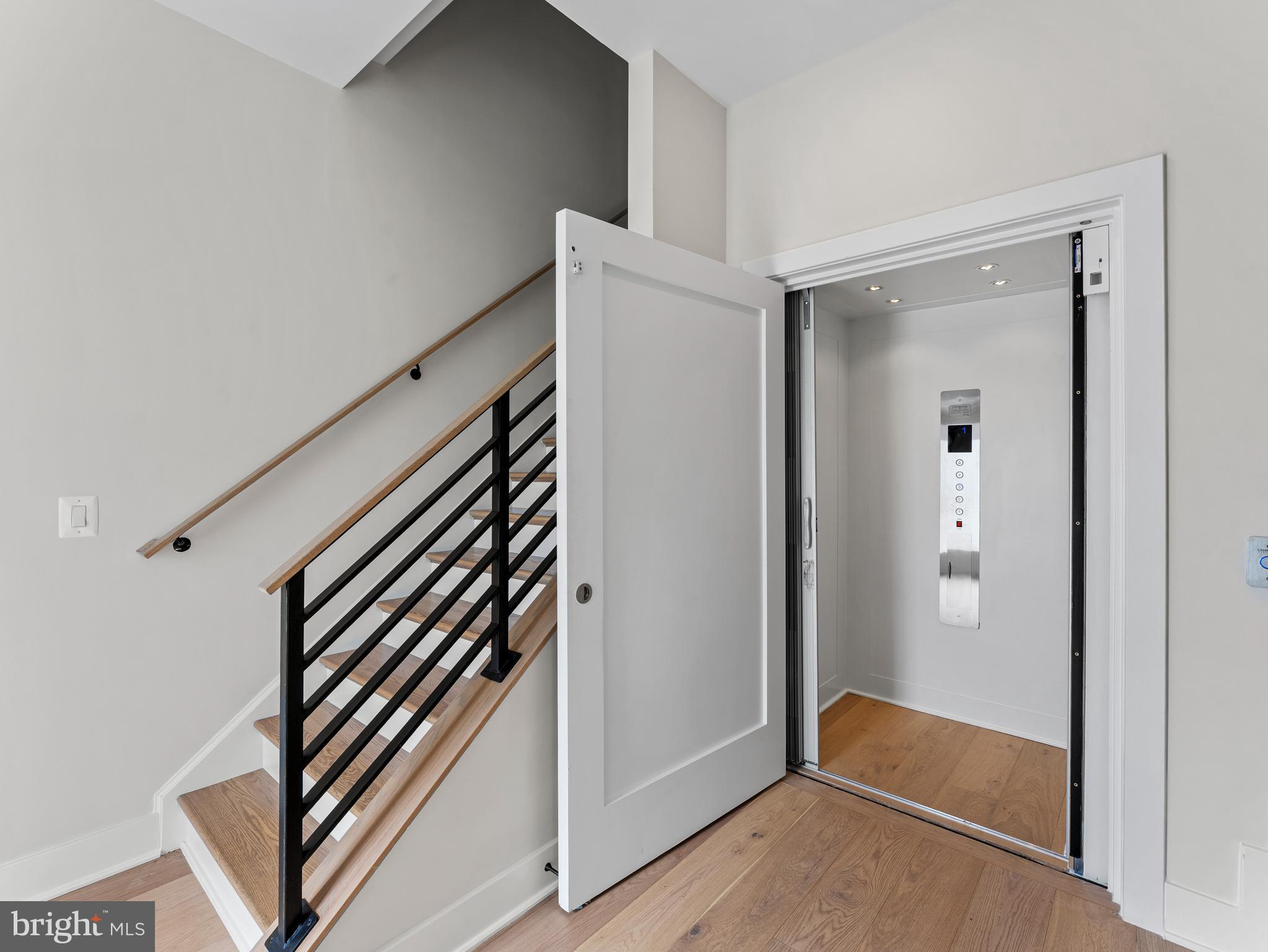 TYSONS RIDGE - Residential Lease