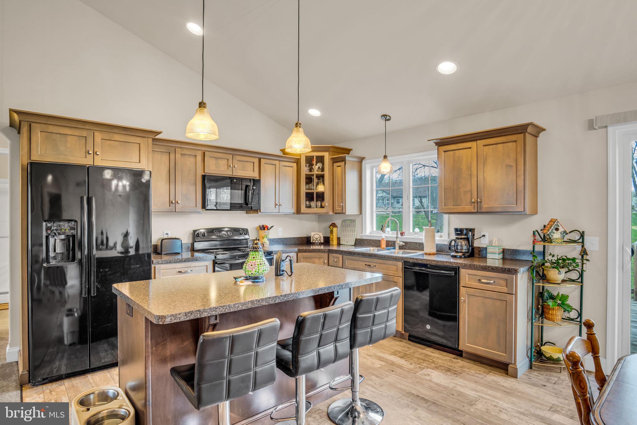 THE ESTATES AT HEARTHSIDE - Residential