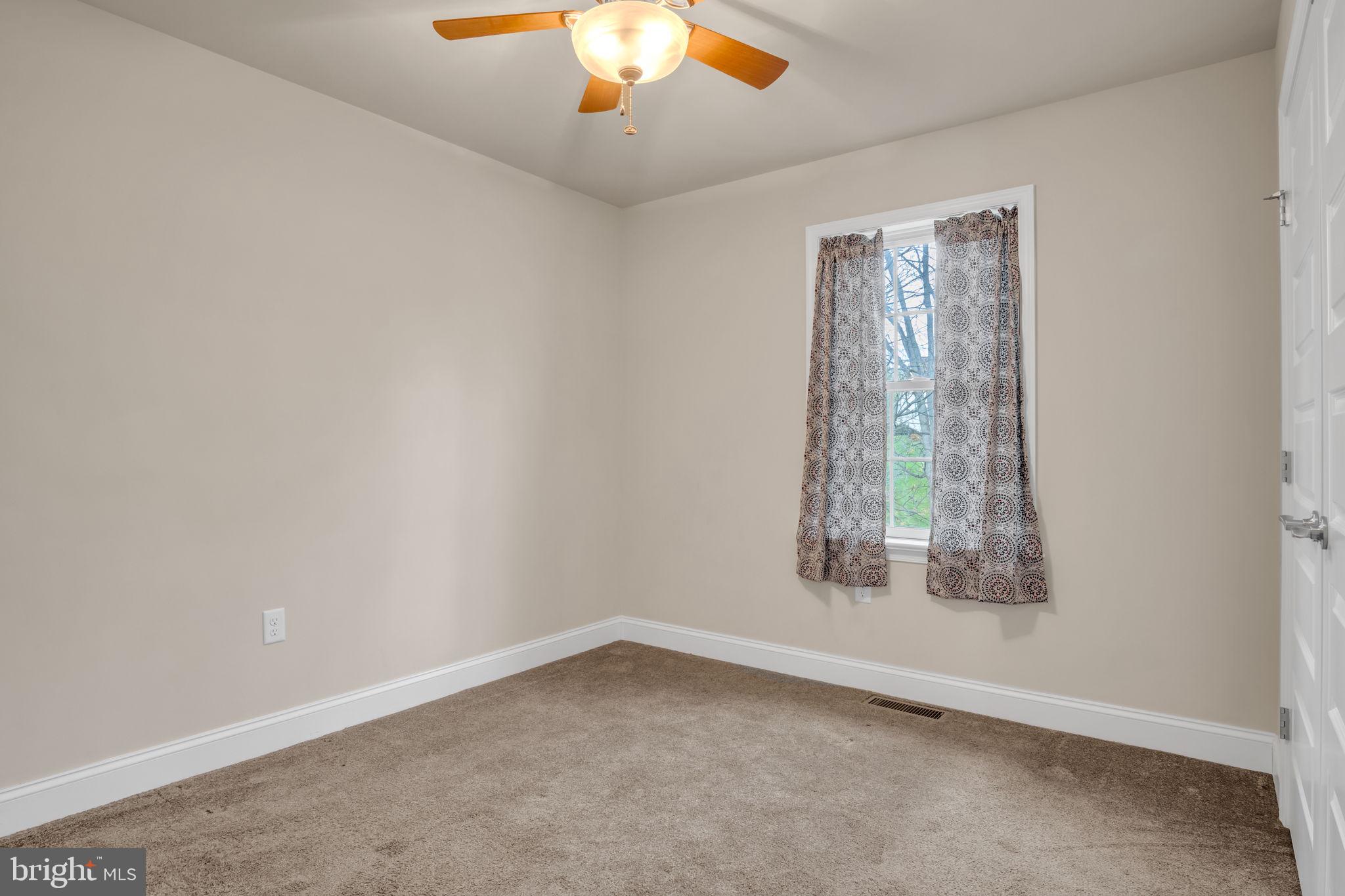 THE ESTATES AT HEARTHSIDE - Residential