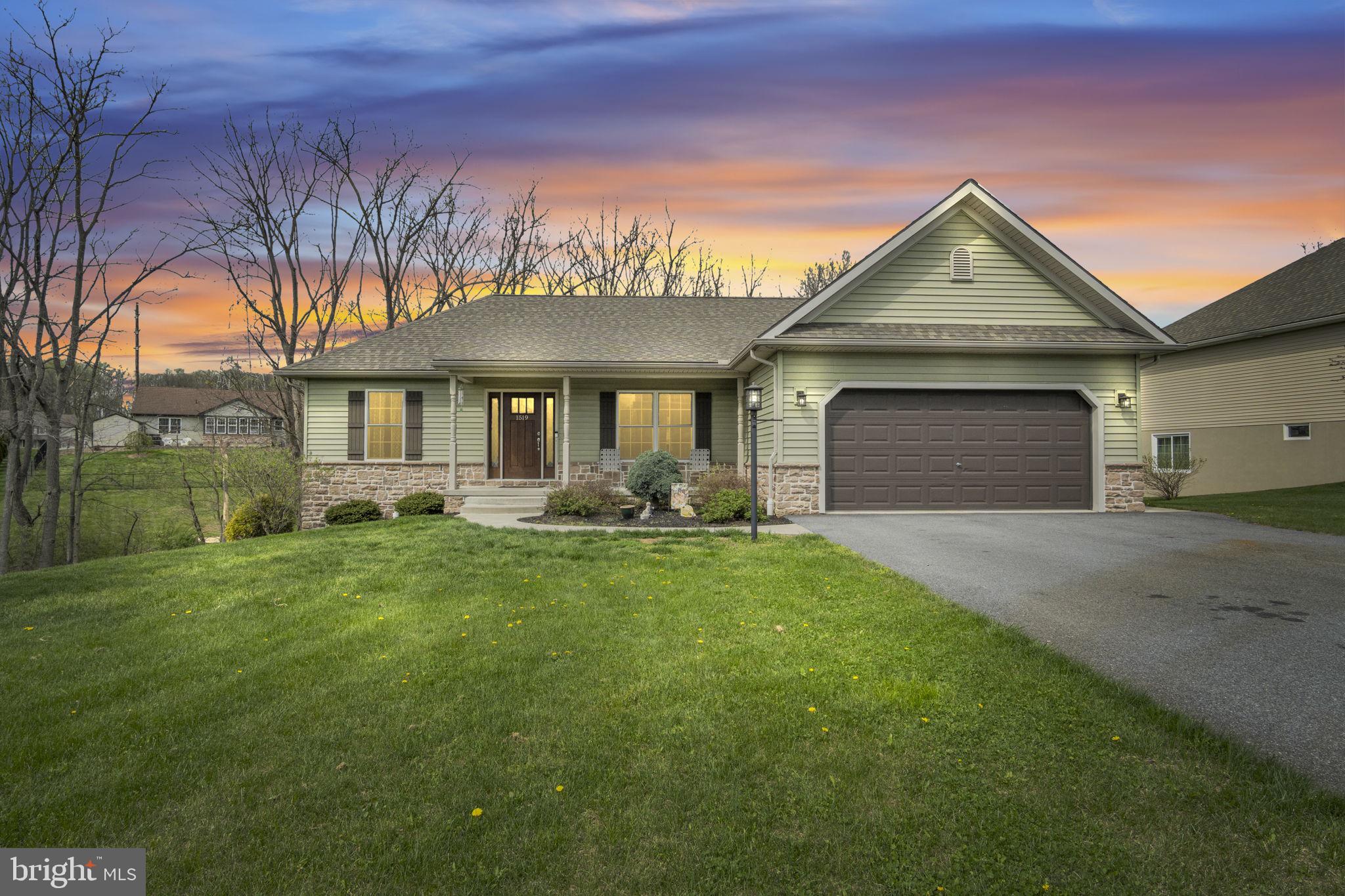 THE ESTATES AT HEARTHSIDE - Residential