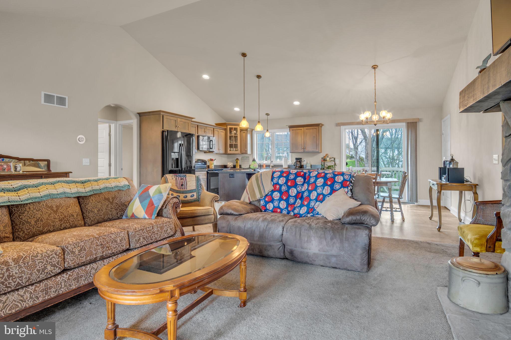 THE ESTATES AT HEARTHSIDE - Residential