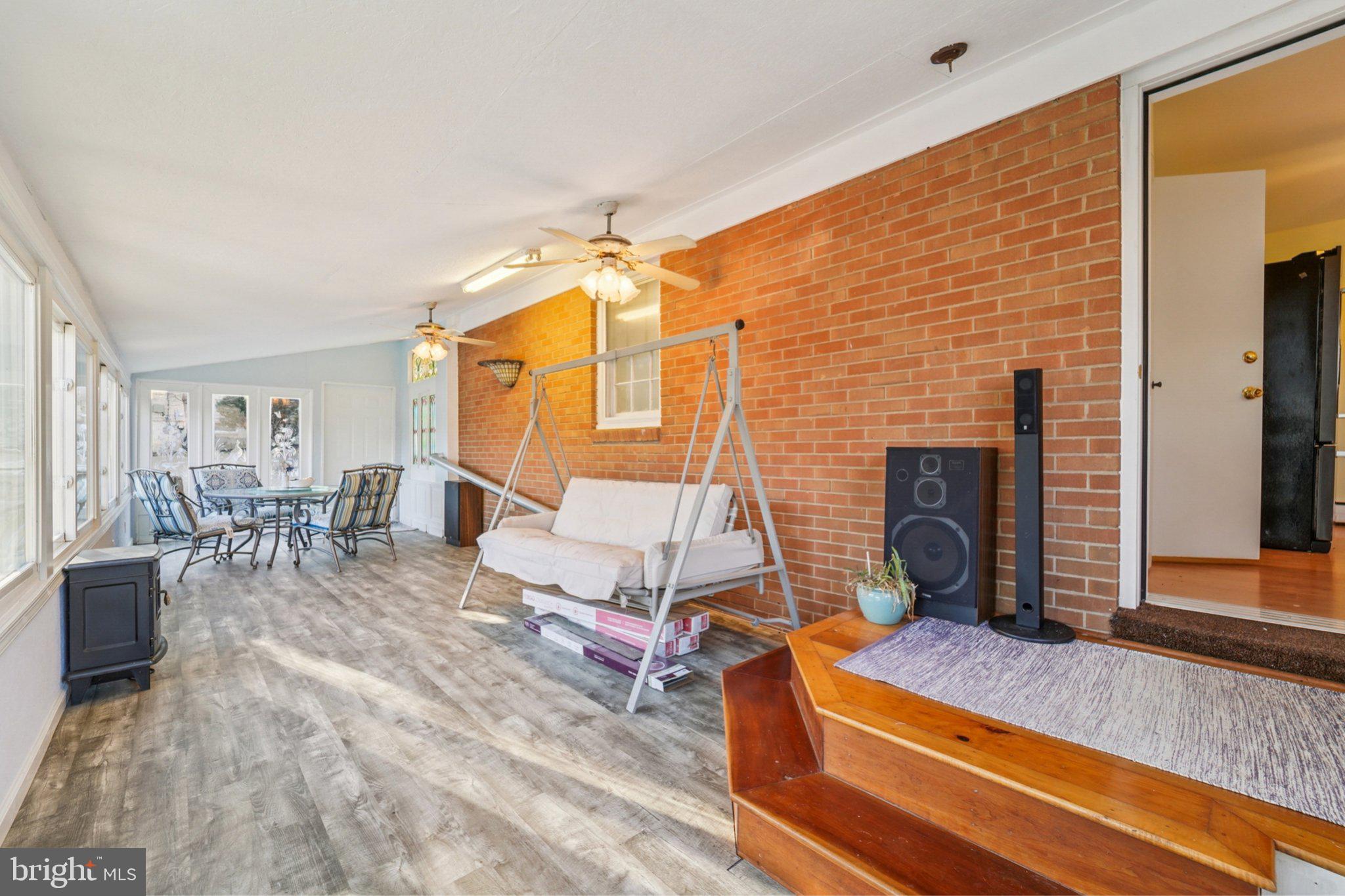 HIGHLAND - Residential