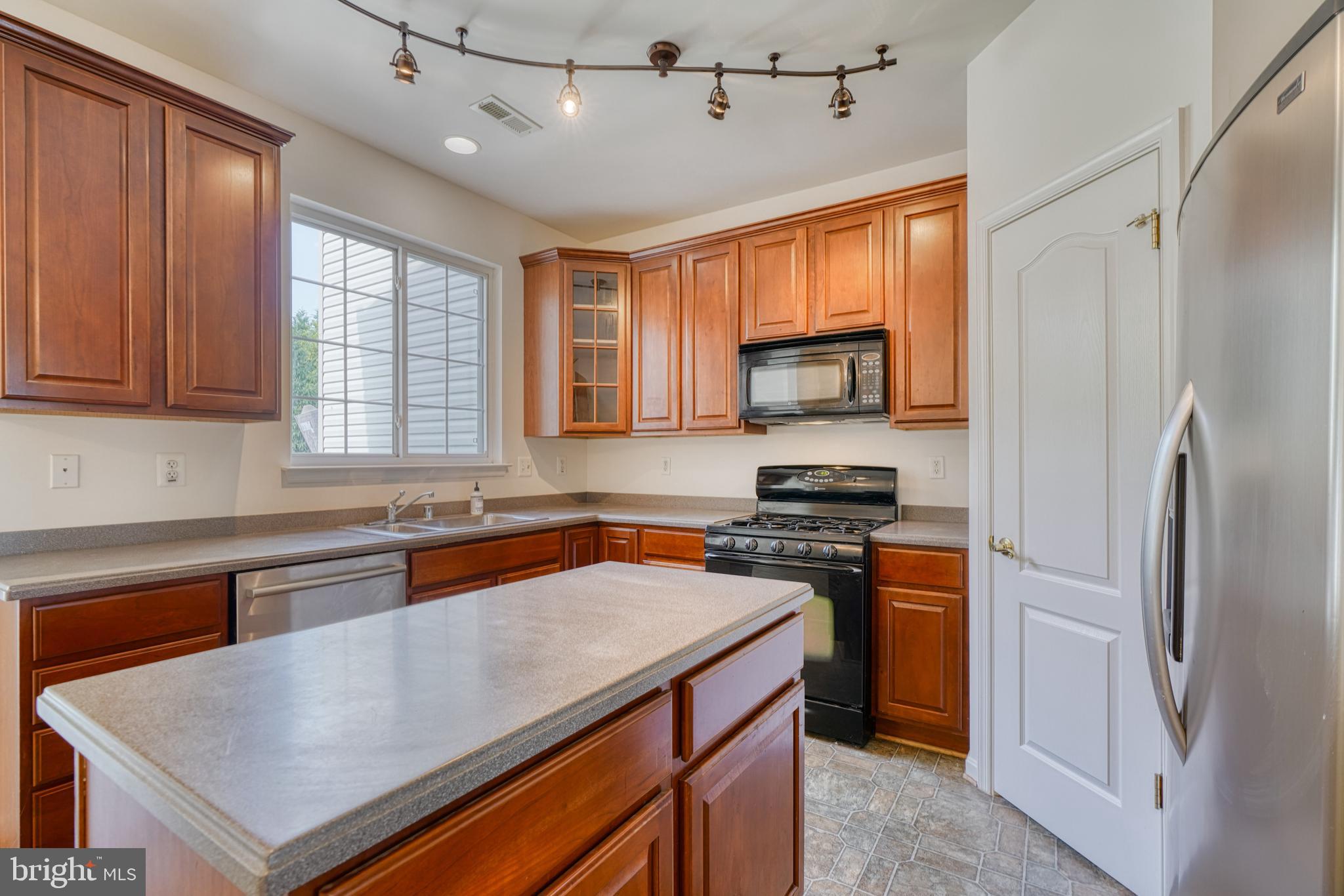 GREENBRIER HILLS - Residential