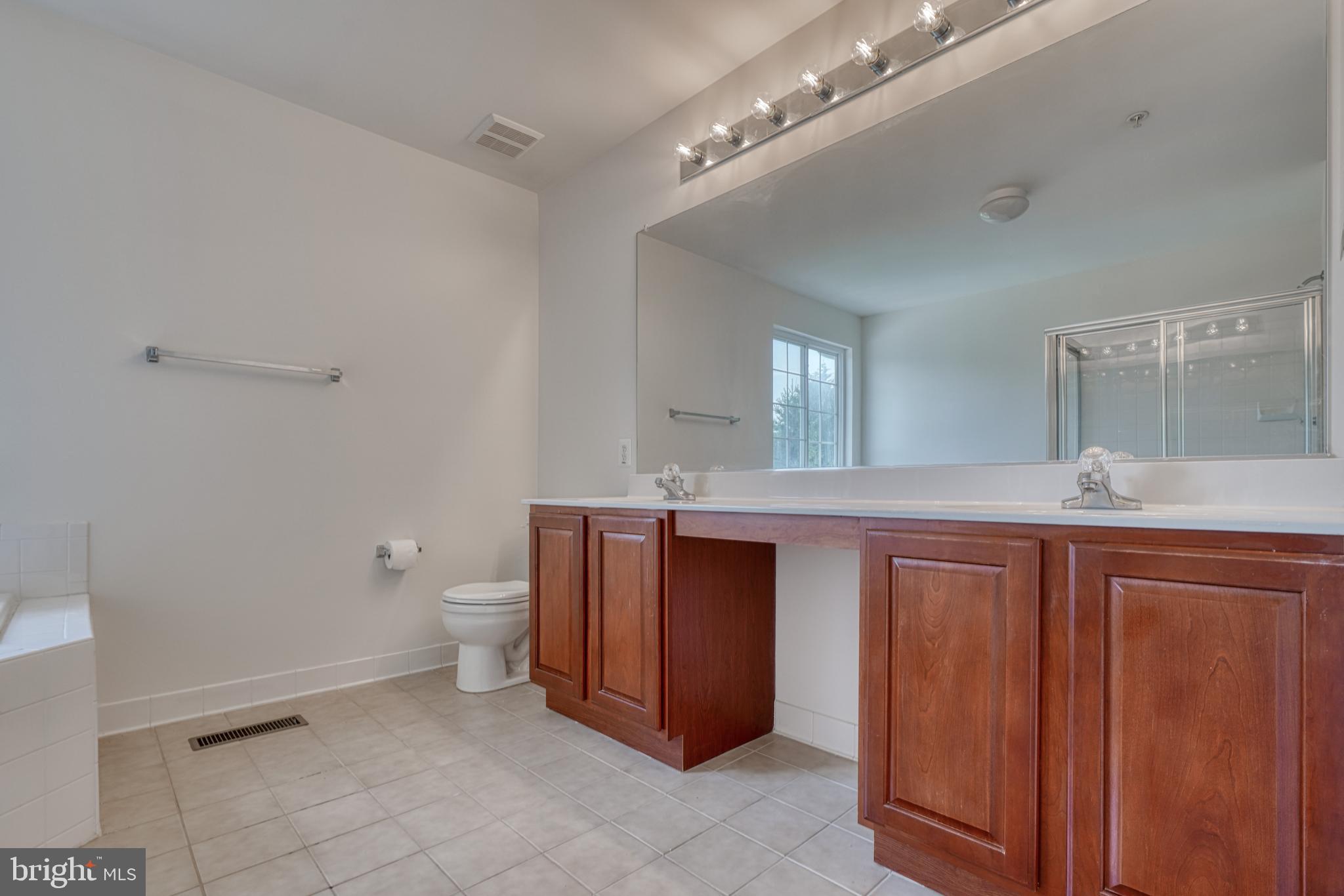 GREENBRIER HILLS - Residential