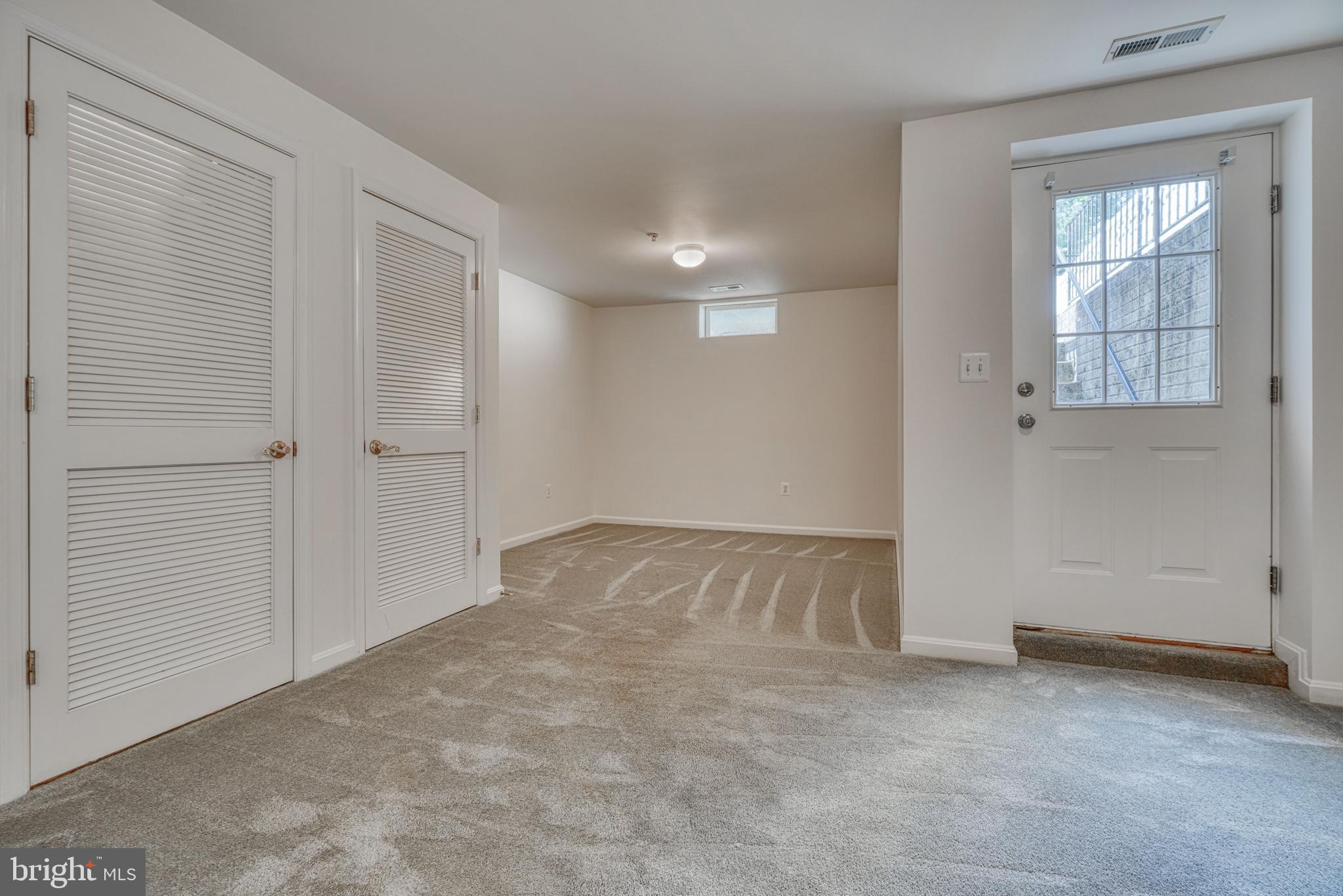 GREENBRIER HILLS - Residential