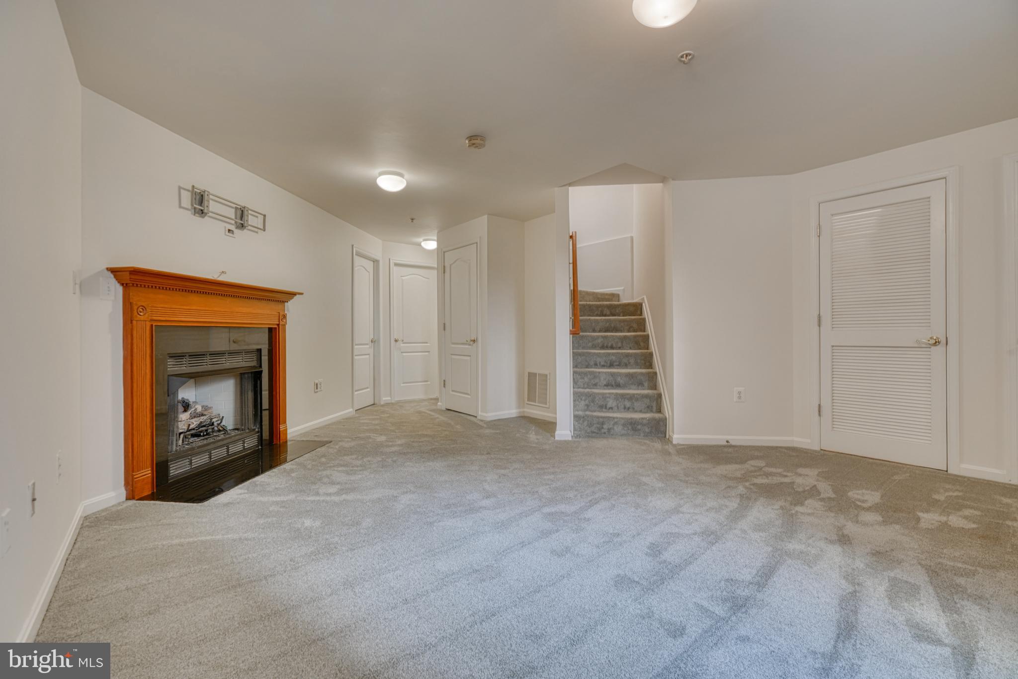 GREENBRIER HILLS - Residential