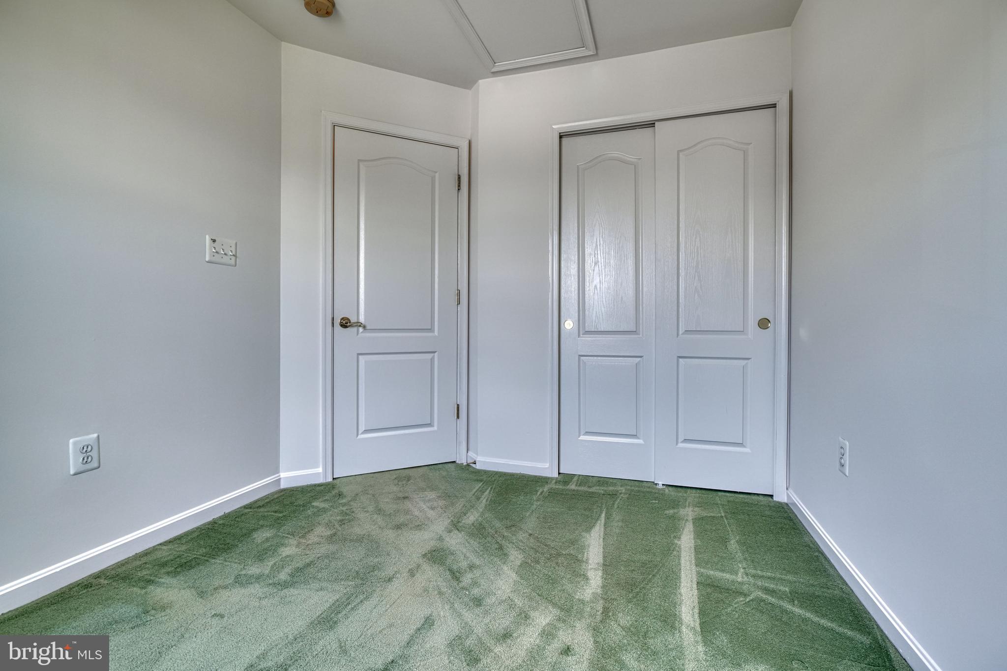 GREENBRIER HILLS - Residential