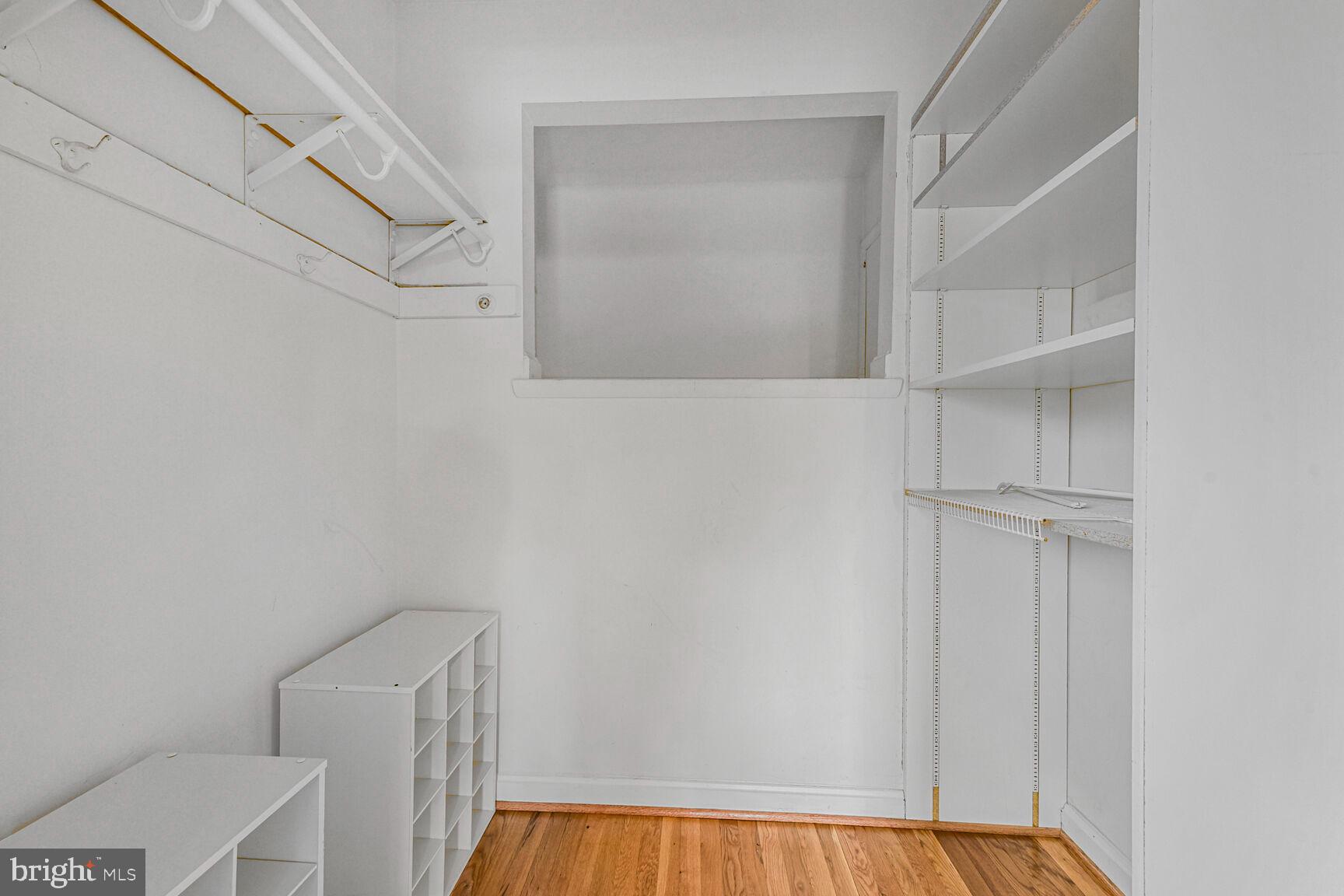 LAYTON HALL - Residential