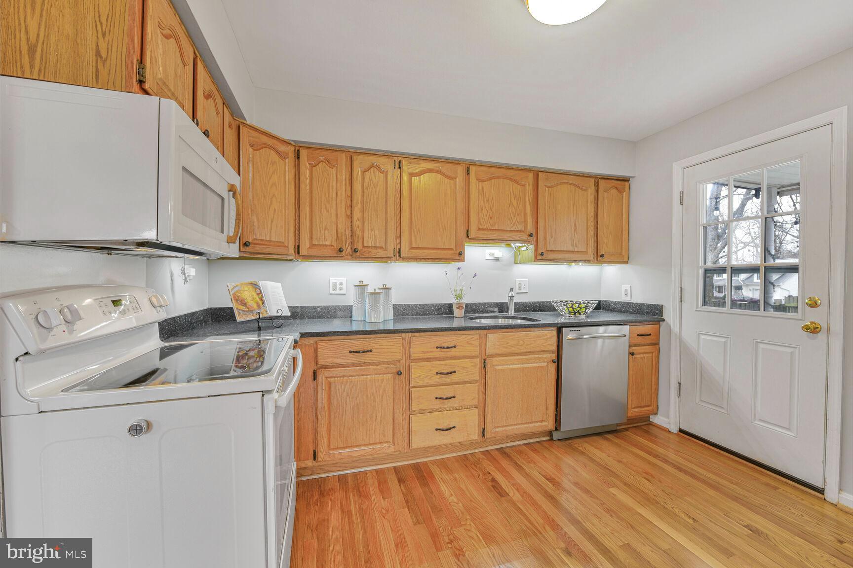 LAYTON HALL - Residential