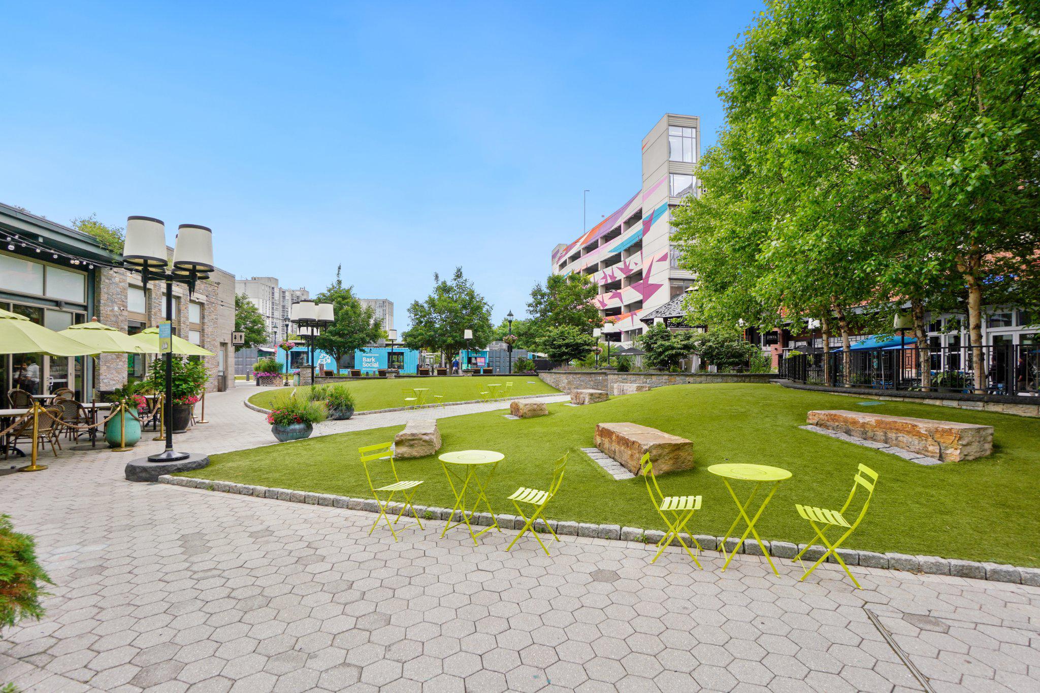 MONTGOMERY SQUARE - Residential