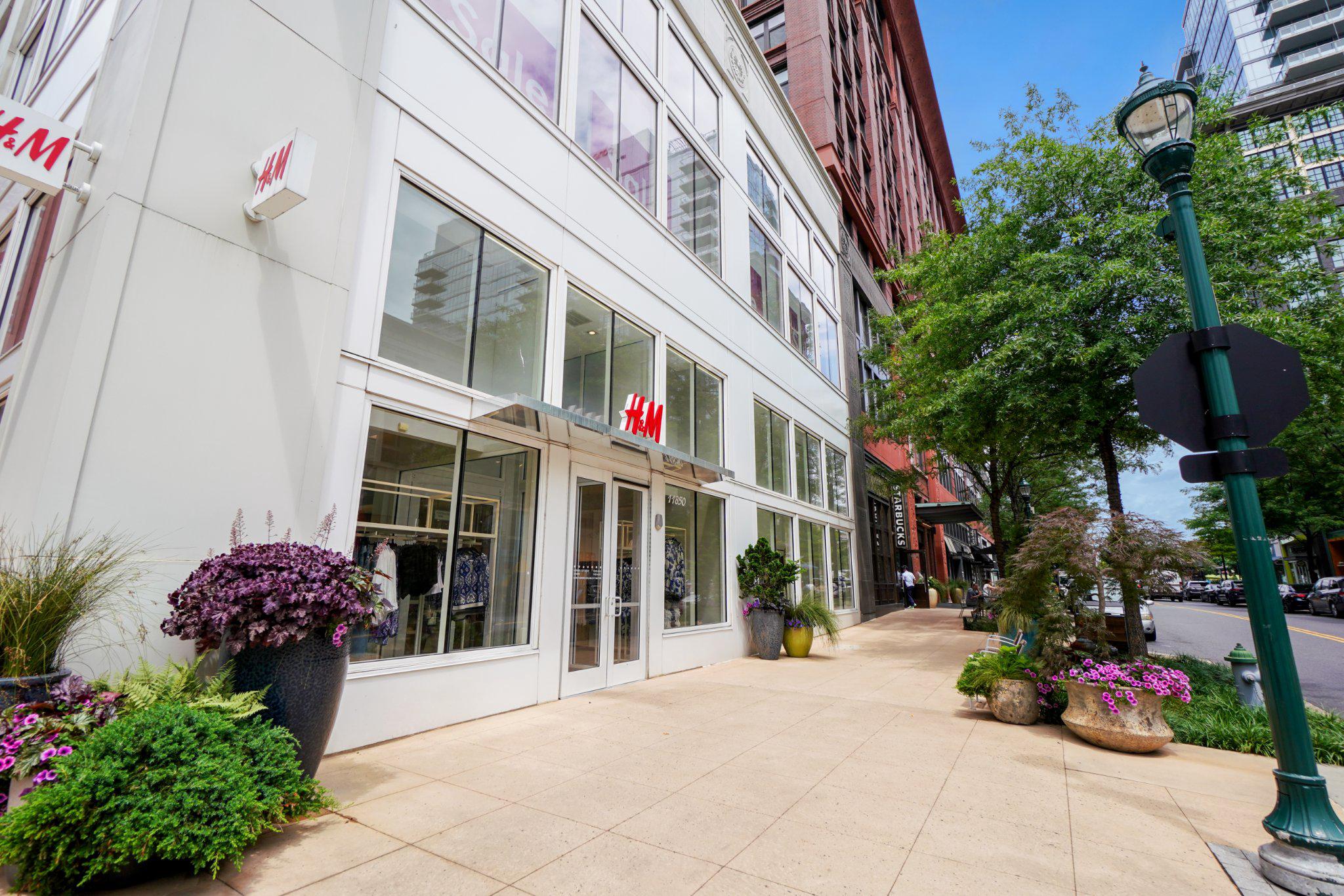 MONTGOMERY SQUARE - Residential