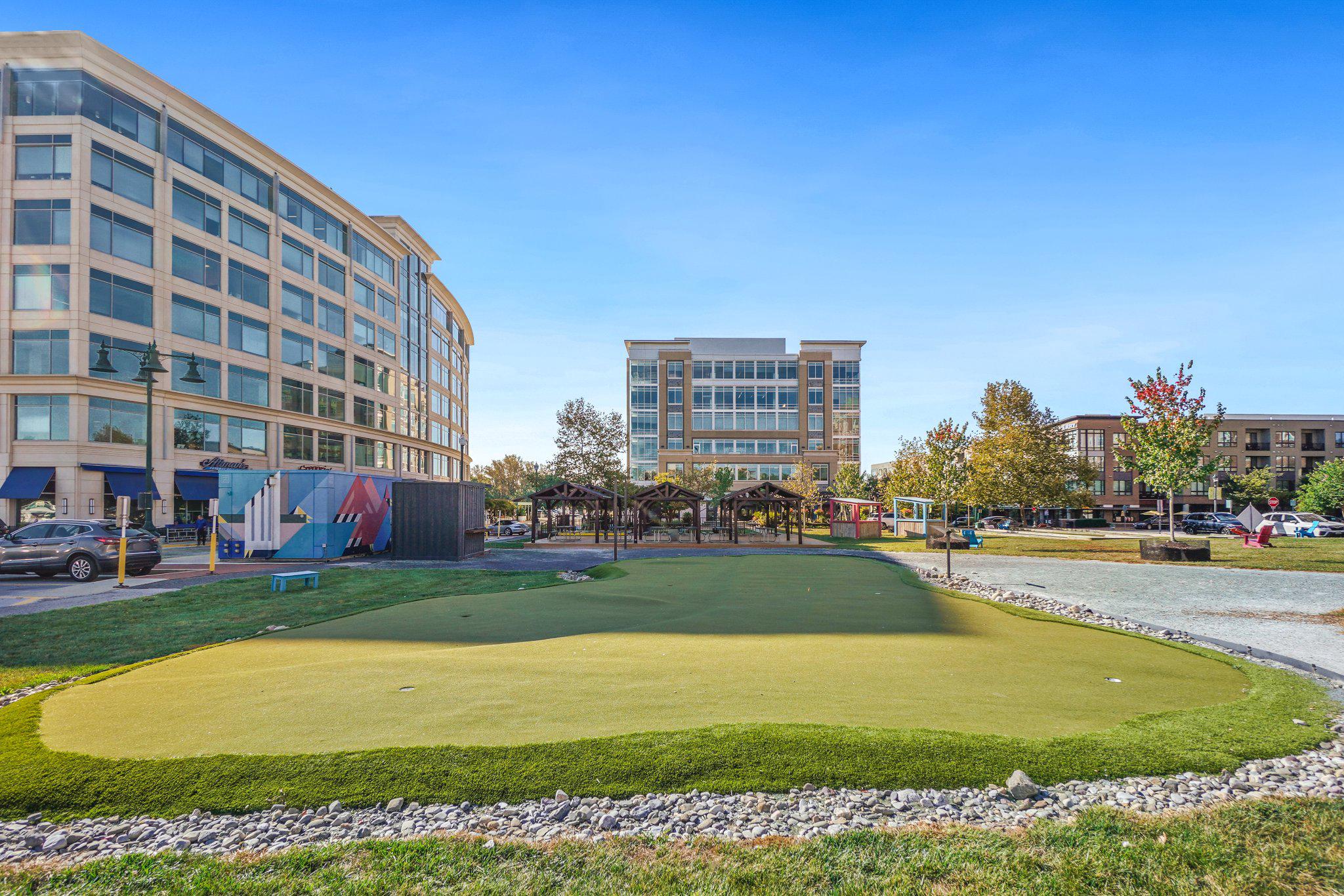 MONTGOMERY SQUARE - Residential