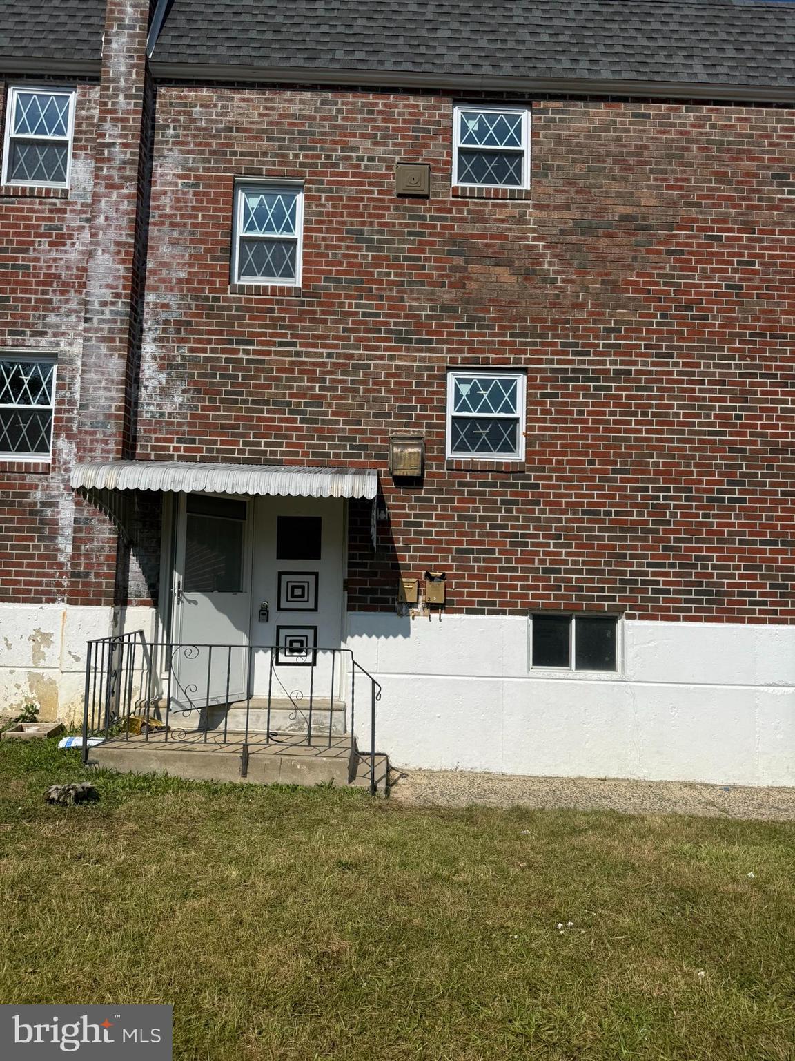 3658 GENESEE DRIVE