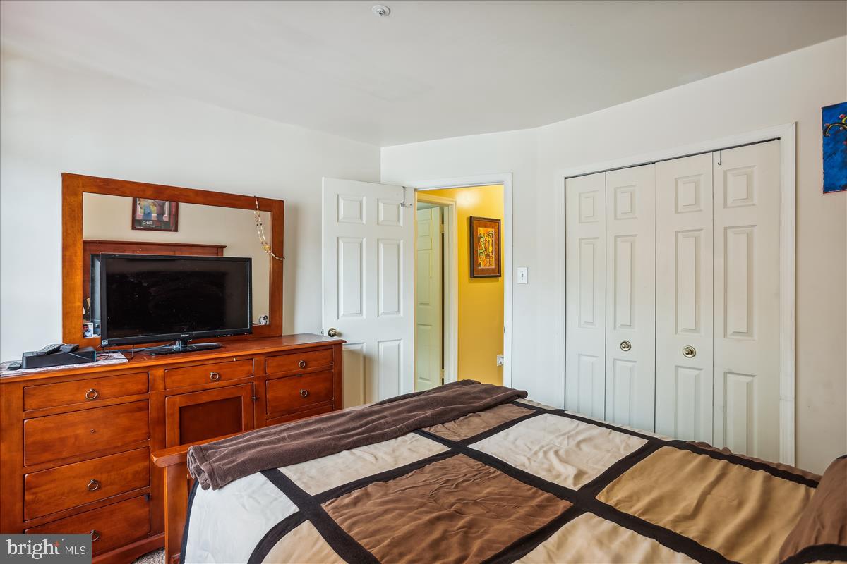 KINGS POINT - Residential