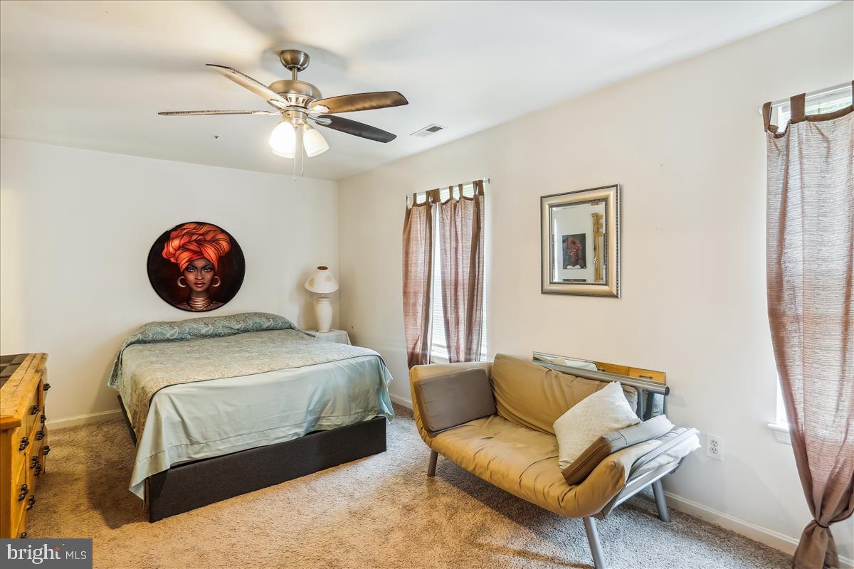 KINGS POINT - Residential