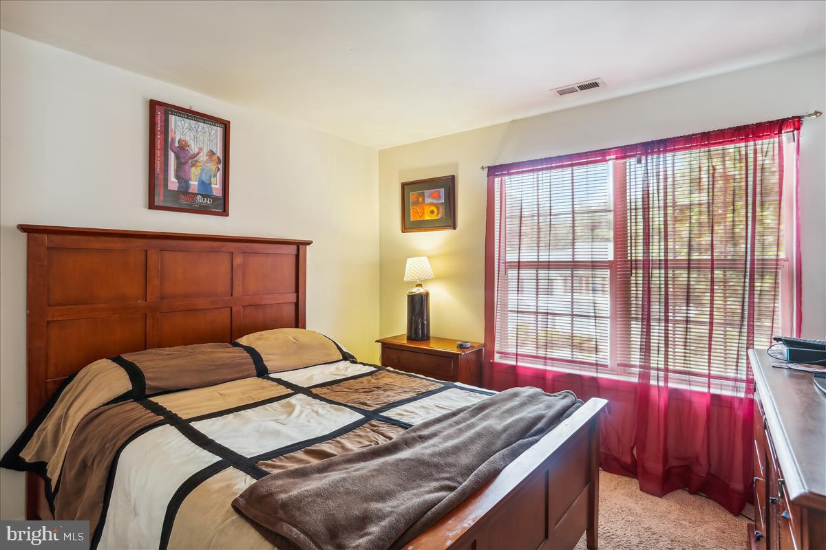 KINGS POINT - Residential