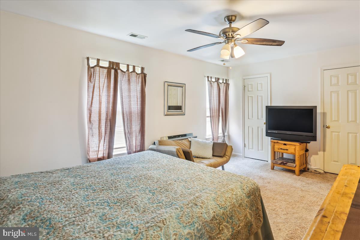 KINGS POINT - Residential