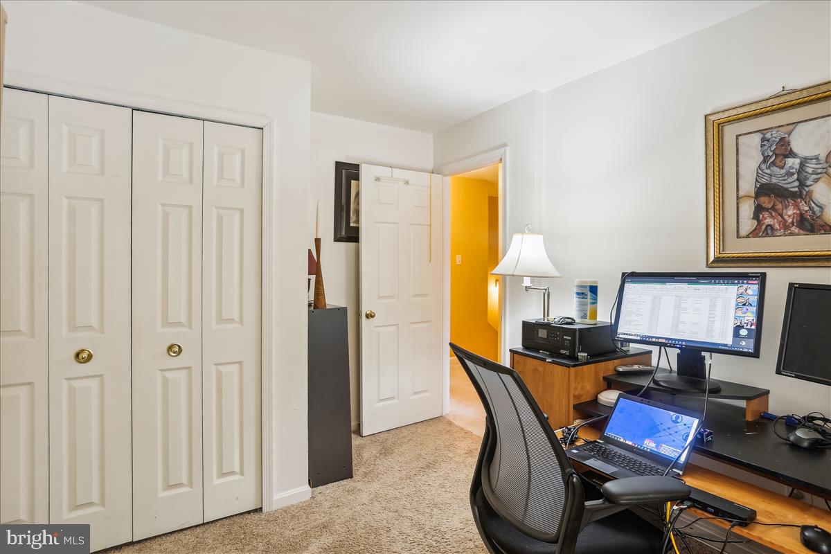 KINGS POINT - Residential