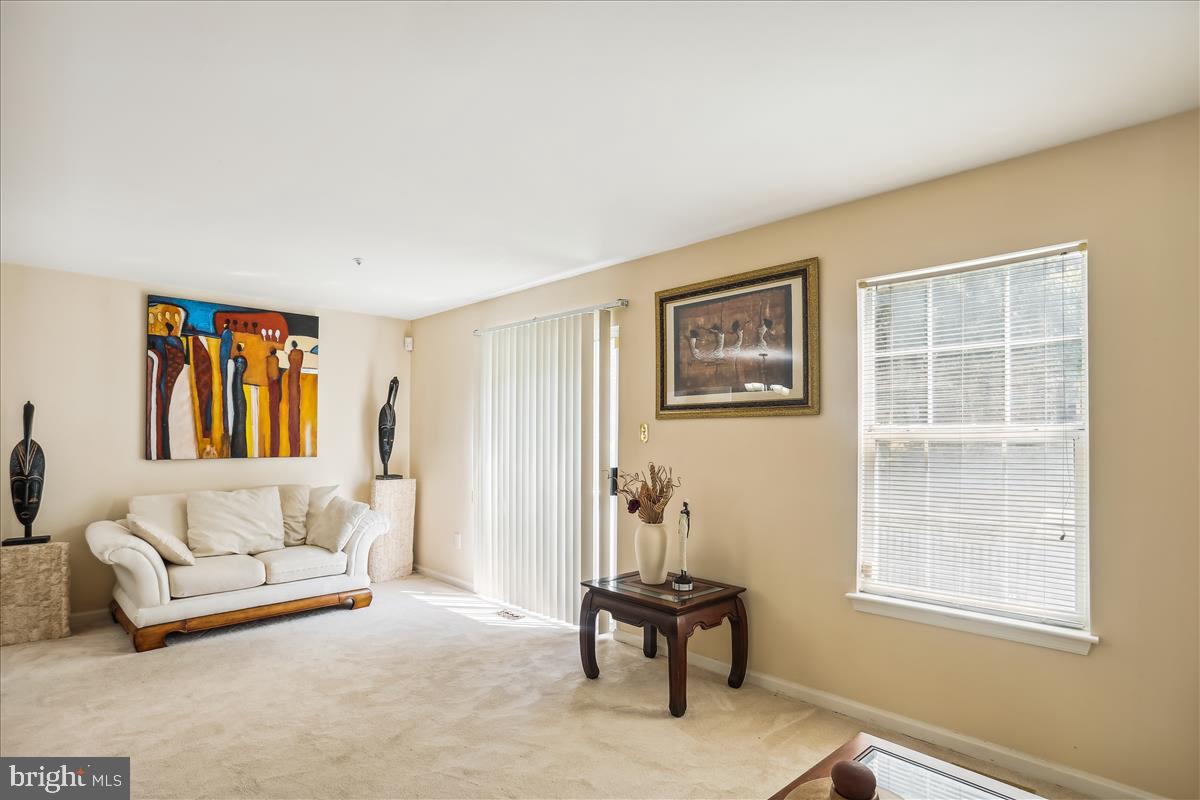 KINGS POINT - Residential