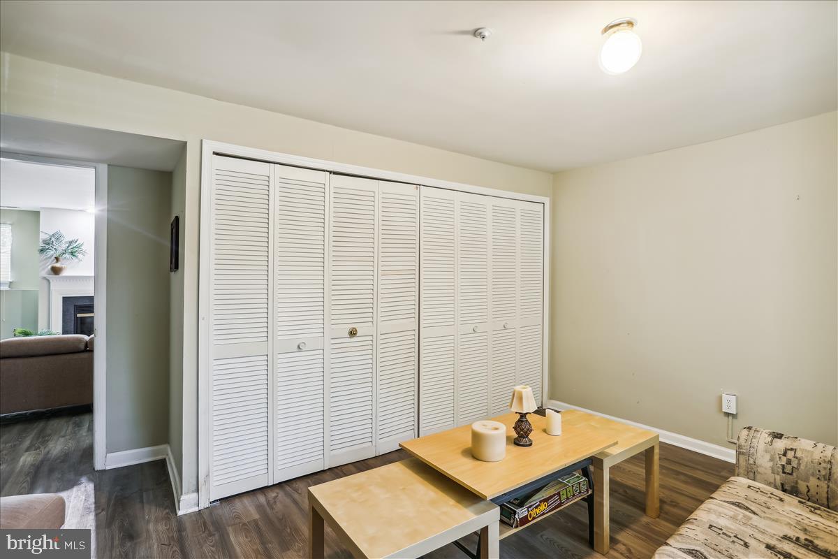 KINGS POINT - Residential