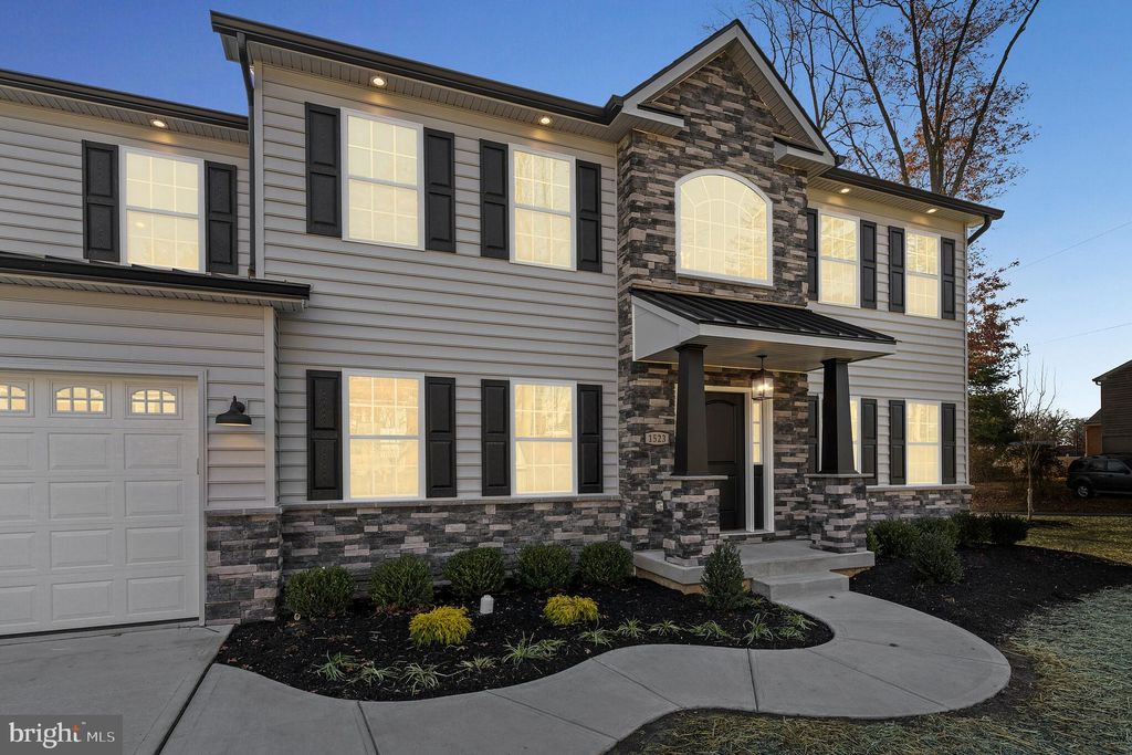 Photo of 1021 Maple Avenue W, LANGHORNE, PA 19047 (MLS # PABU2105790)