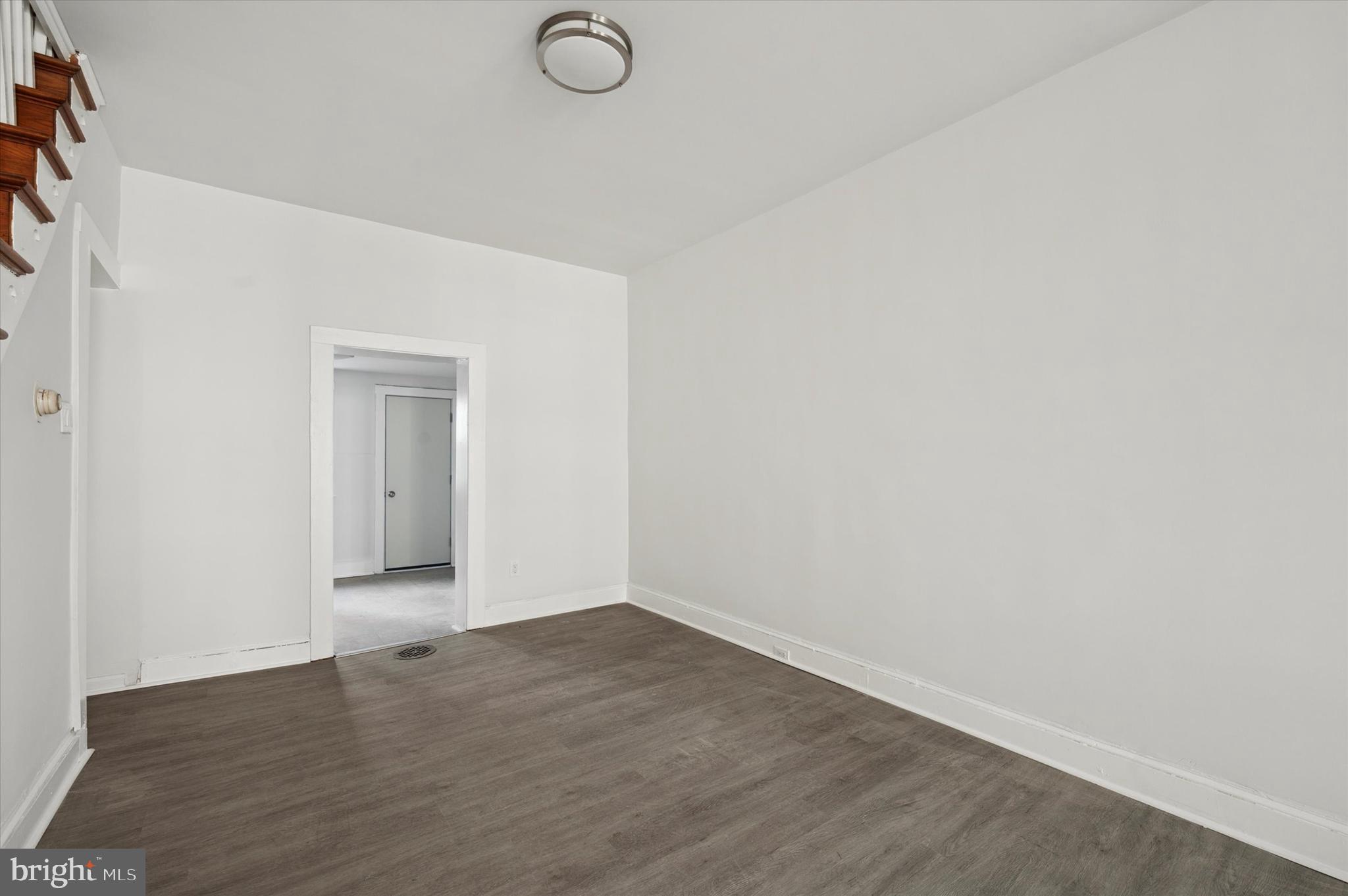 POINT BREEZE - Residential Lease