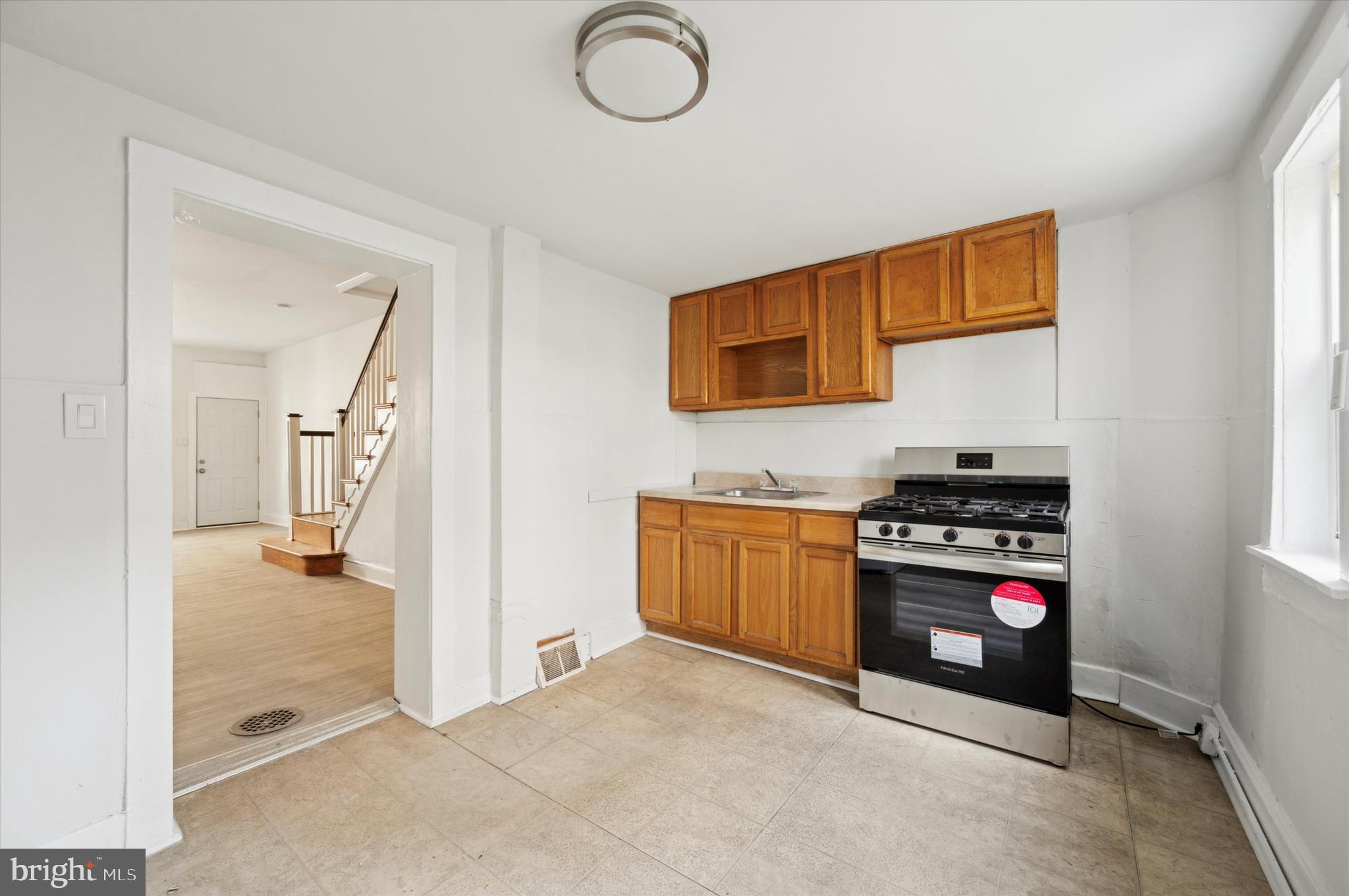 POINT BREEZE - Residential Lease