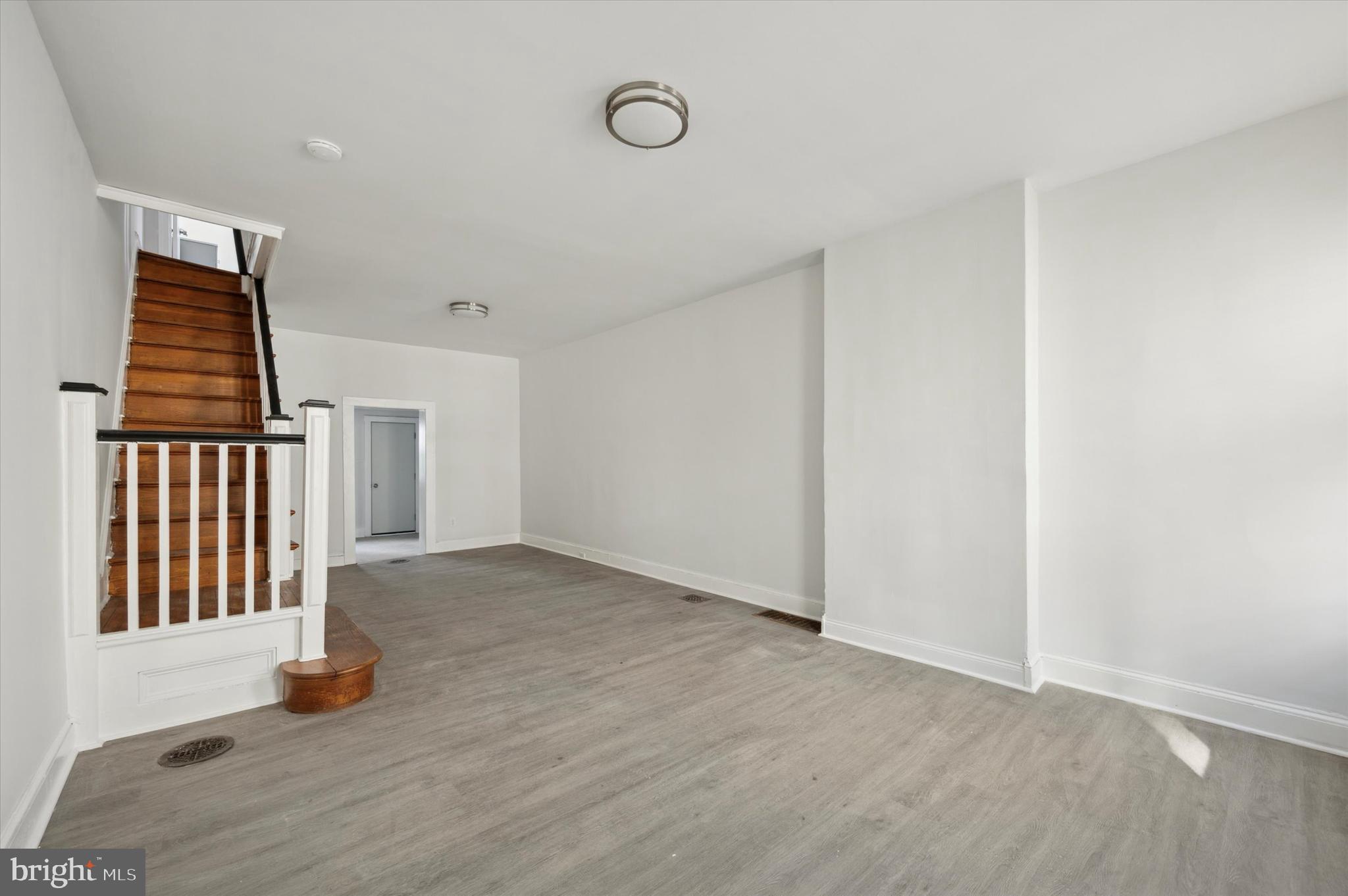 POINT BREEZE - Residential Lease