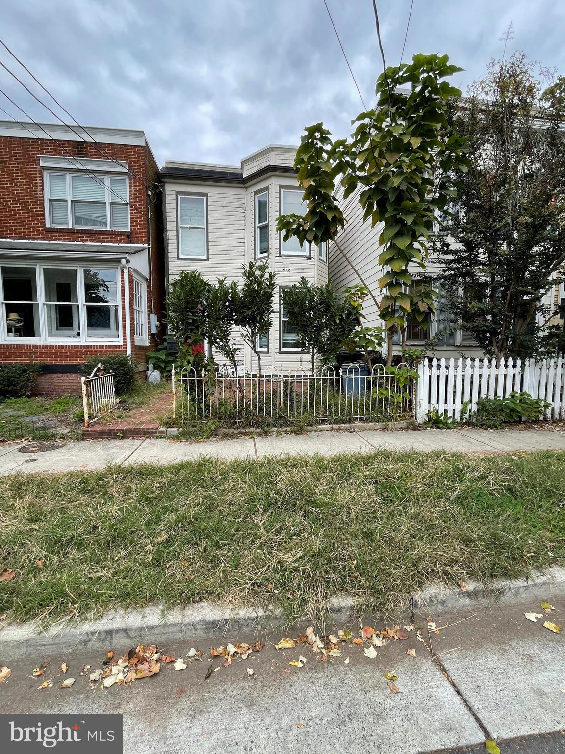 OLD TOWN ALEXANDRIA - Residential