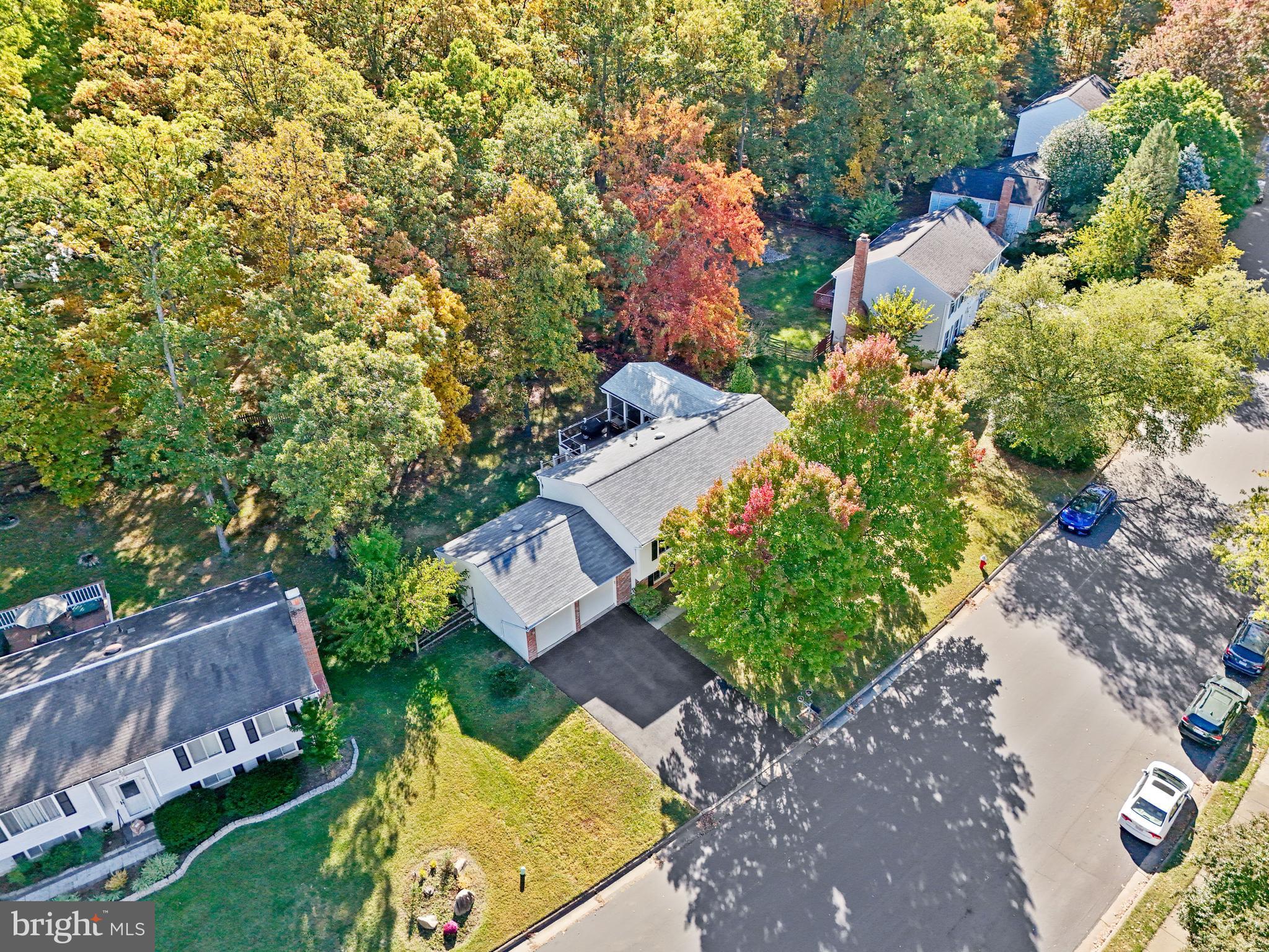 207 SILVERLEAF DRIVE